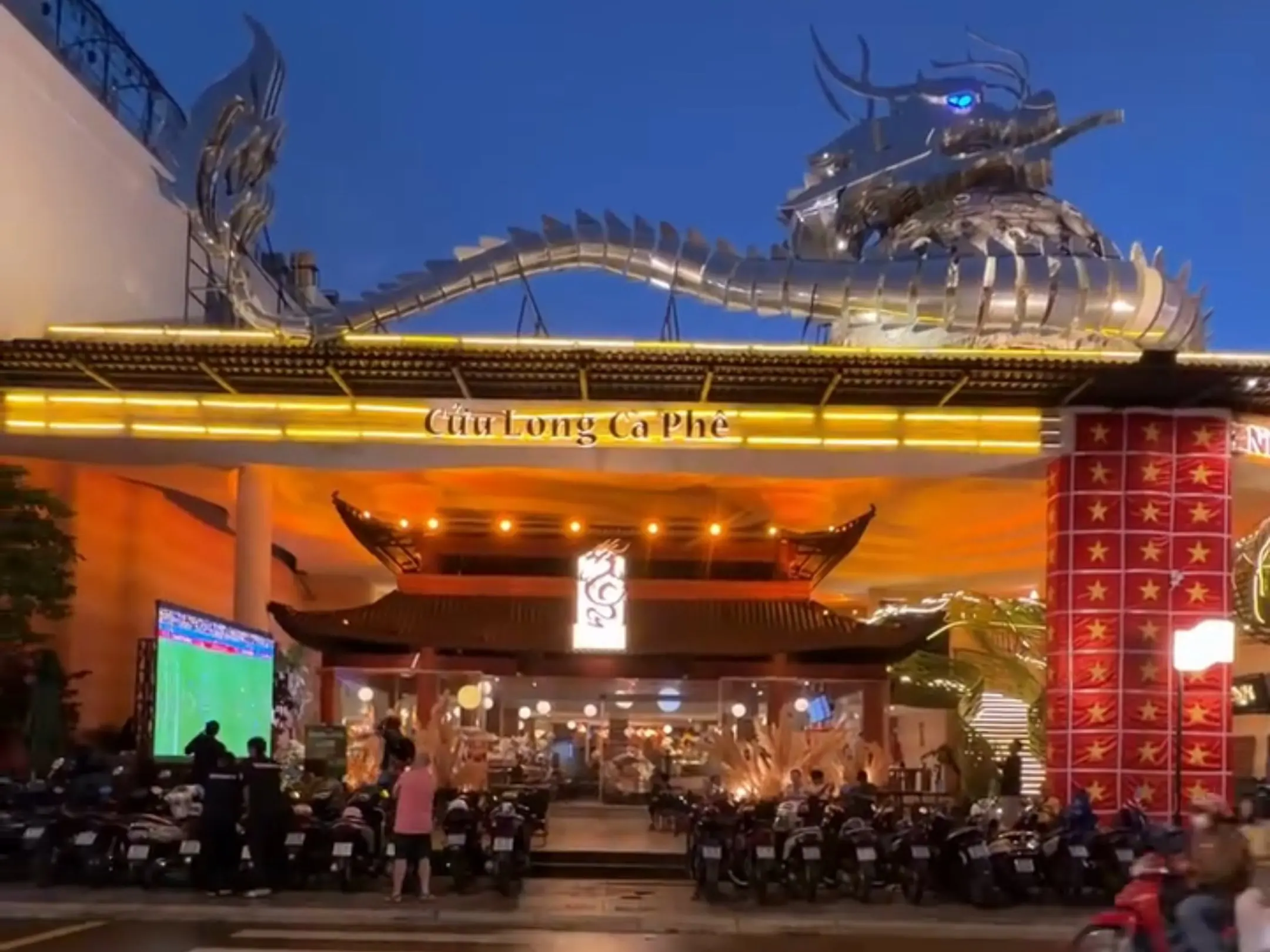Top 10+ quán cafe bóng đá tại TPHCM 2 Cửu Long Cà Phê – Nguyễn Trãi