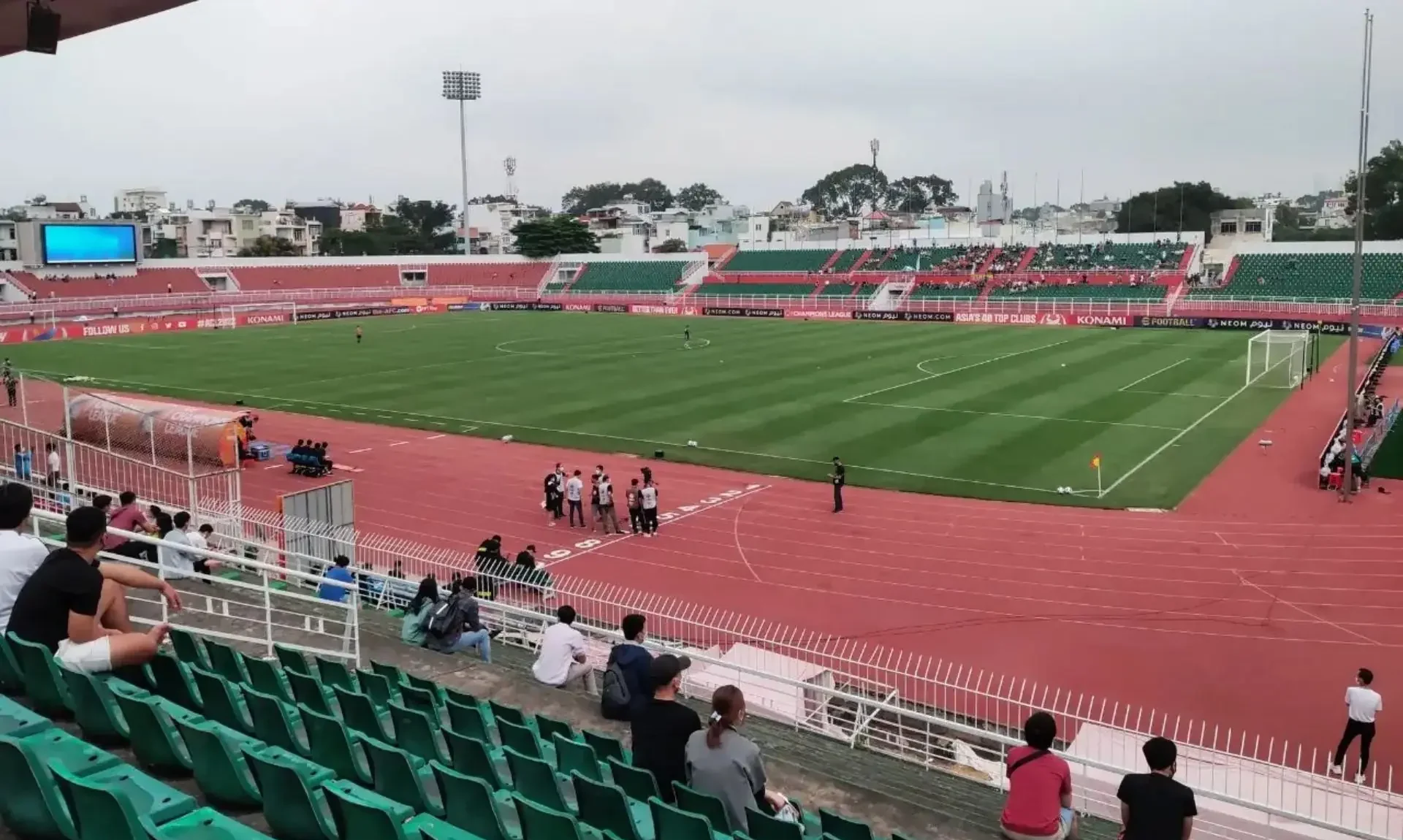 Sân nhà của câu lạc bộ là sân vận động Thống Nhất