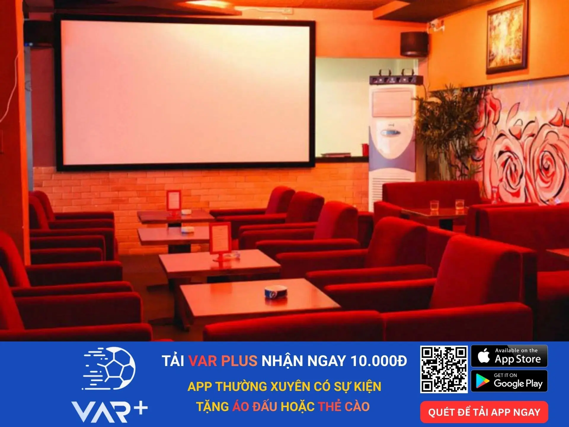 Top 10 quán cafe xem bóng đá tại TPHCM 1 Quán cà phê La Rose tại Quận 10