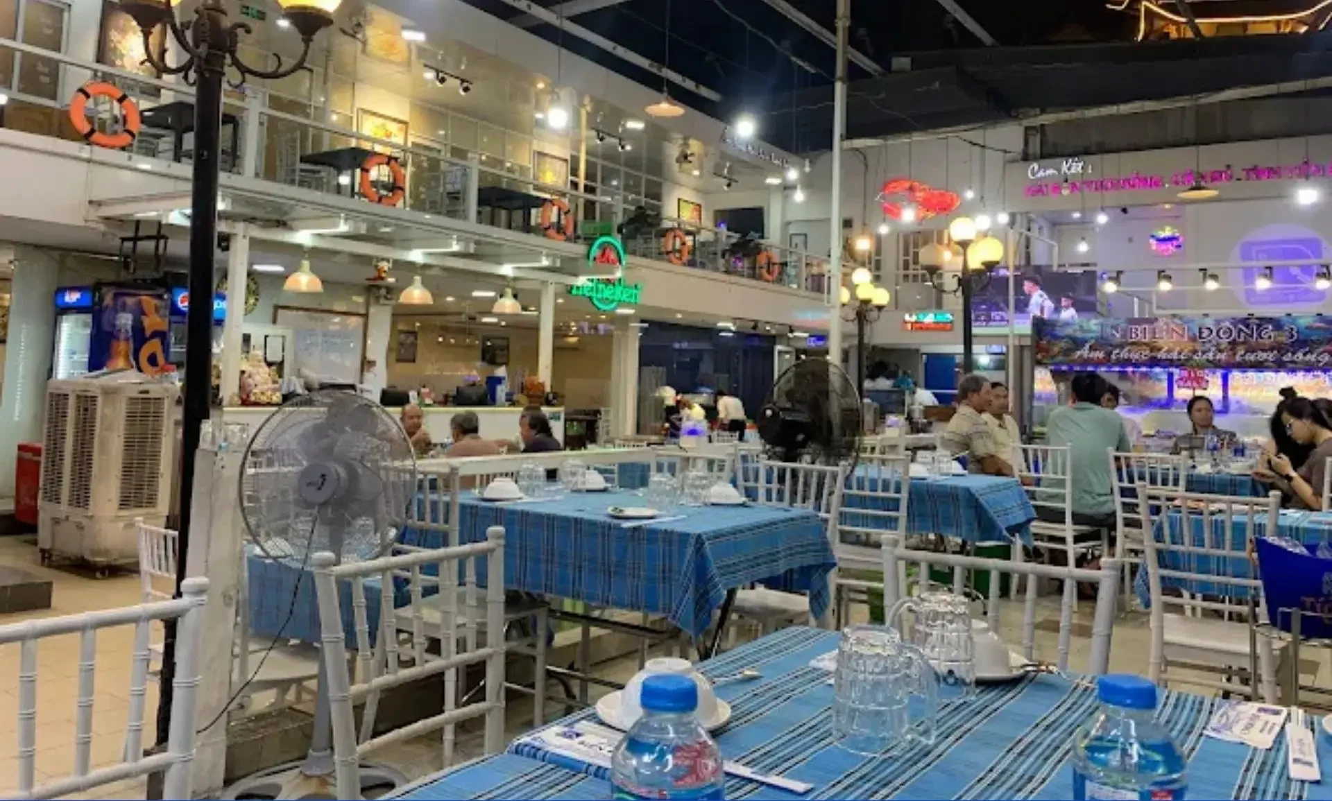 Nhà hàng Biển Đông 3
