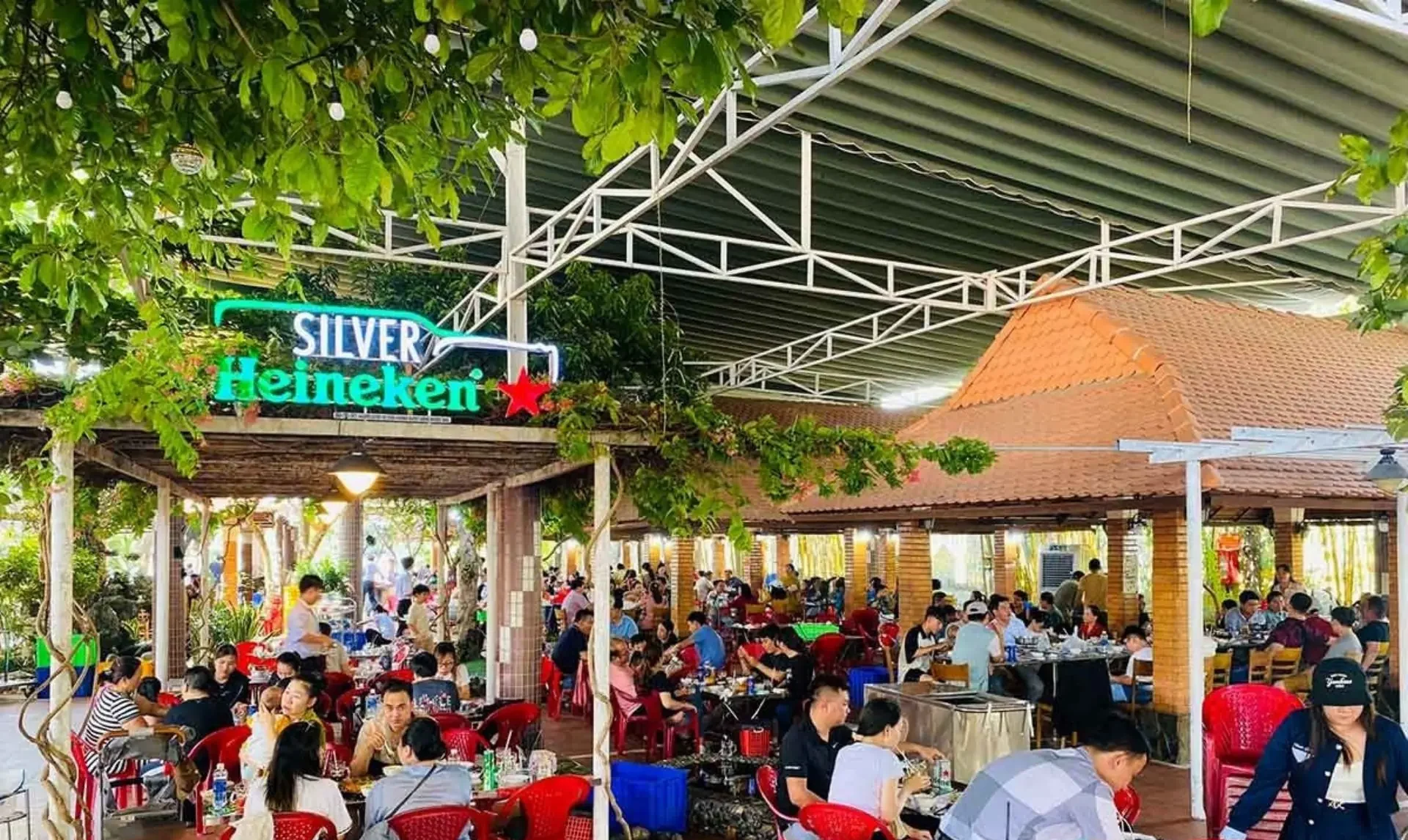 Nhà hàng Phong Cua 1