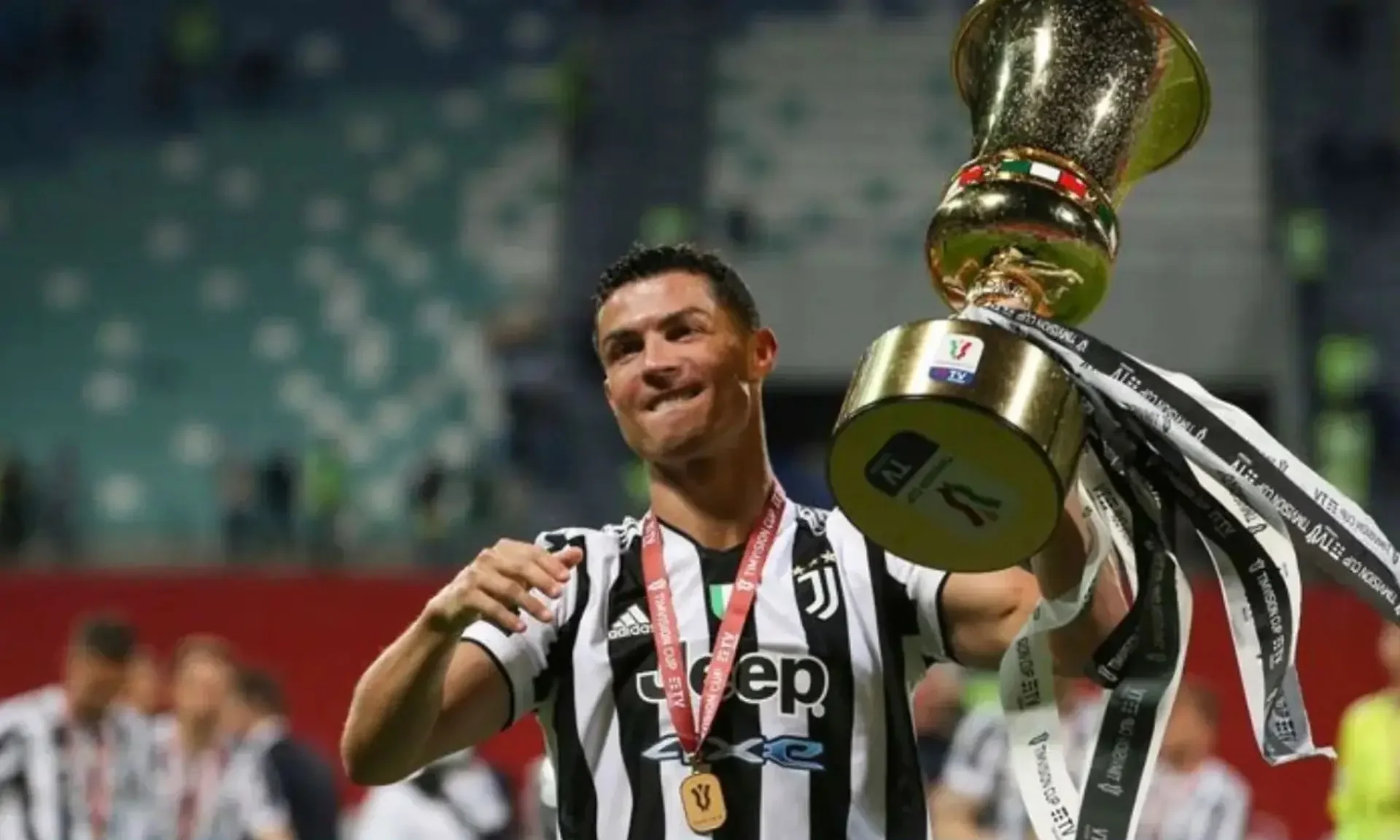 Đạt cột mốc 100 bàn thắng nhanh nhất lịch sử Juventus