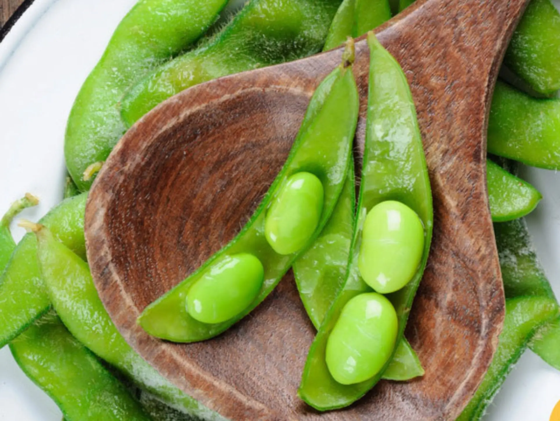 20 món ăn đêm xem World Cup không gây béo bụng hoặc nổi mụn 3 Đậu nành lông Nhật Bản (Edamame)