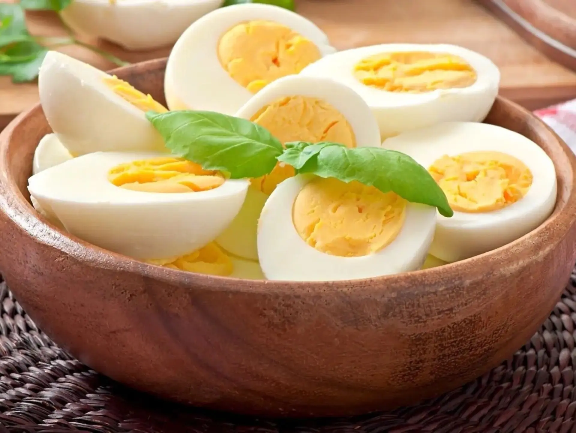 20 món ăn đêm xem World Cup không gây béo bụng hoặc nổi mụn 7 Trứng luộc (Boiled Eggs)