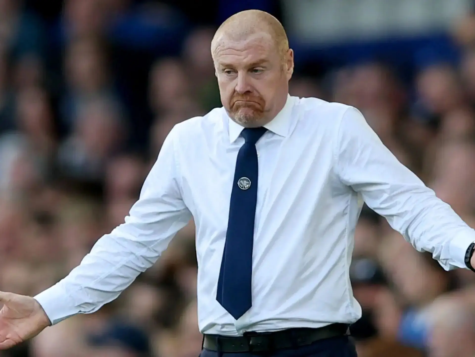 Huấn luyện viên hiện tại của câu lạc bộ bóng đá Nottingham Forest là ông Sean Dyche nhưng vừa bị cho nghỉ
