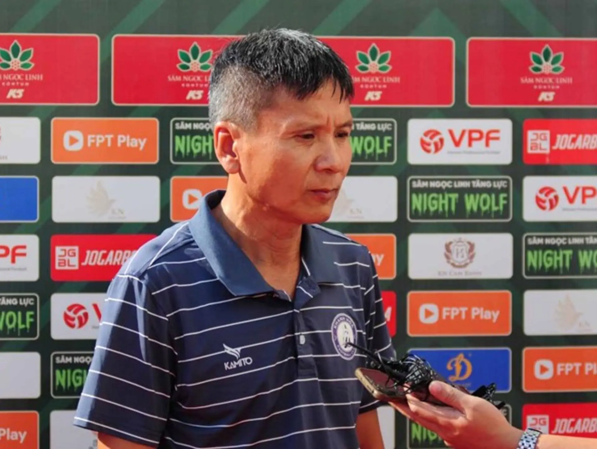 Câu lạc bộ bóng đá Khánh Hòa: Cơn lốc biển xanh và hành trình tìm lại hào quang 2 Huấn luyện viên hiện tại là ông Võ Đình Tân