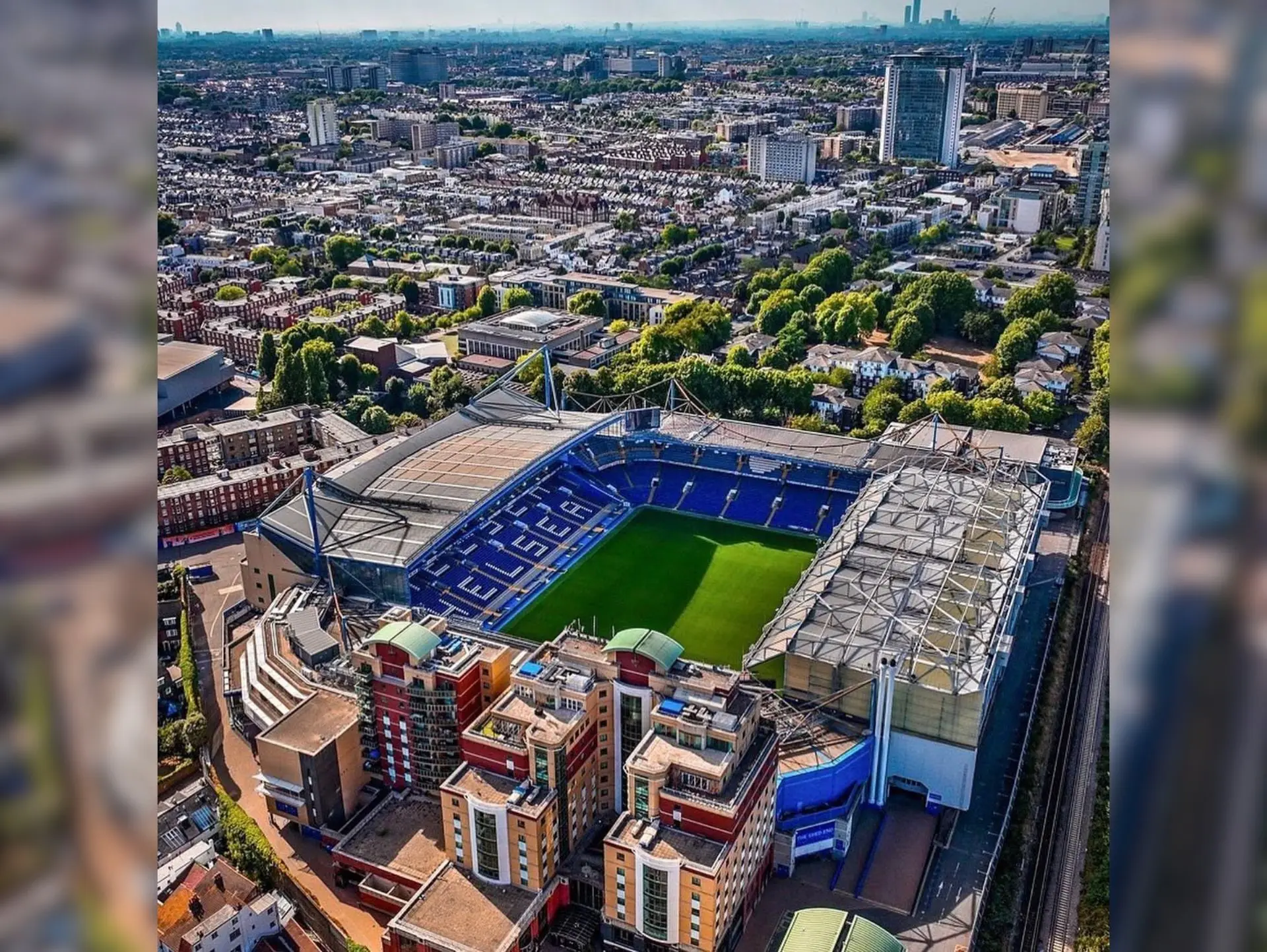 Sân nhà của câu lạc bộ bóng đá Chelsea là sân vận động Stamford Bridge