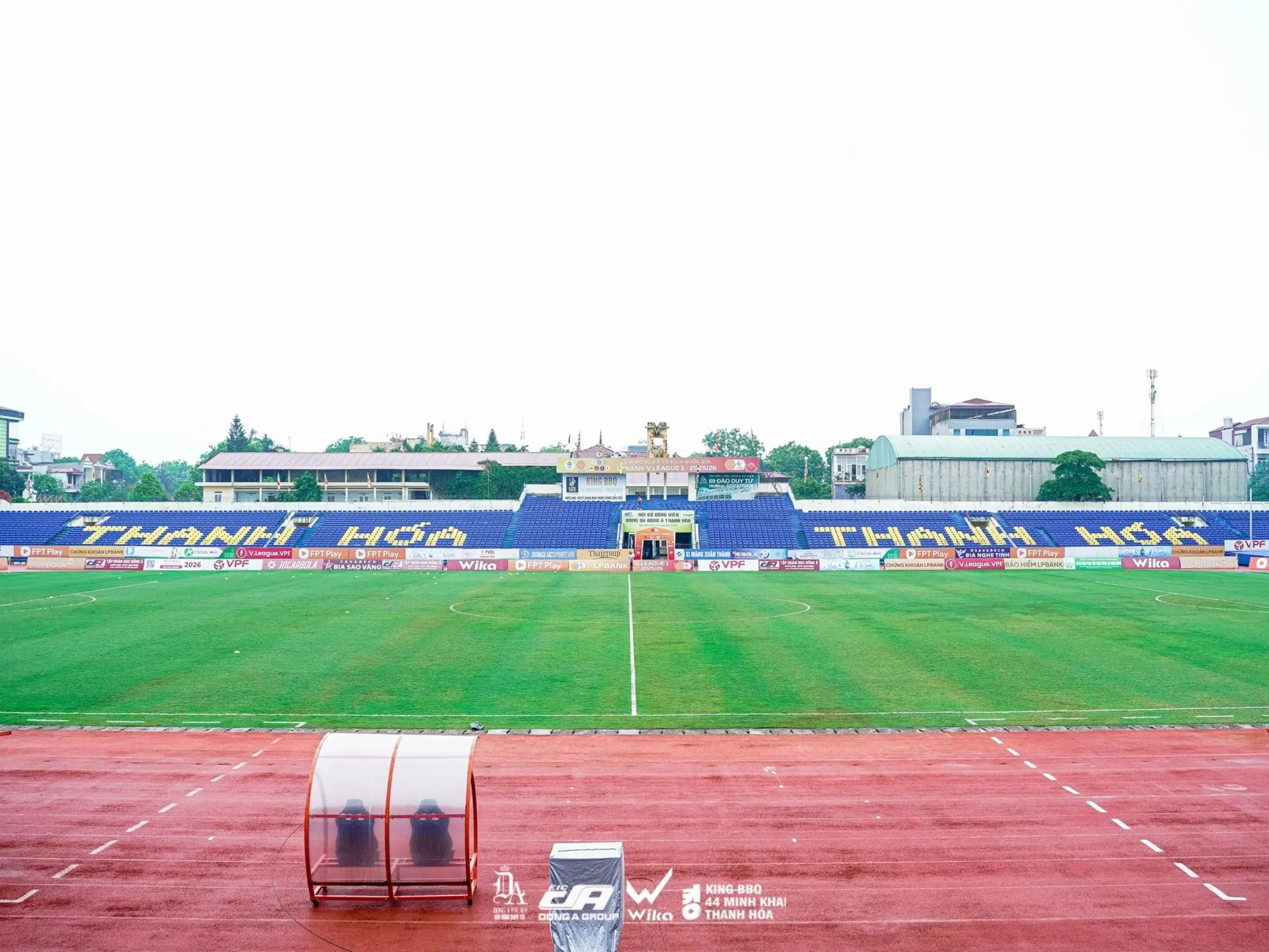 Sân nhà của câu lạc bộ bóng đá Đông Á Thanh Hóa là sân vận động Thanh Hóa.