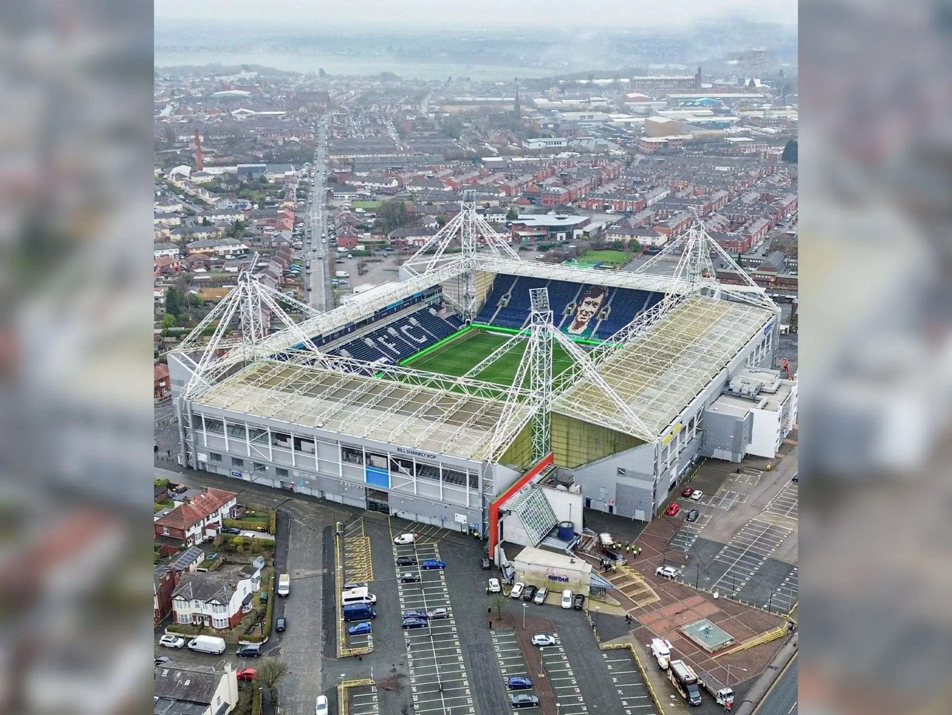 Câu lạc bộ bóng đá Preston North End: Người khổng lồ ngủ quên 4 Sân nhà của Preston North End hiện đang là sân vận động Deepdale