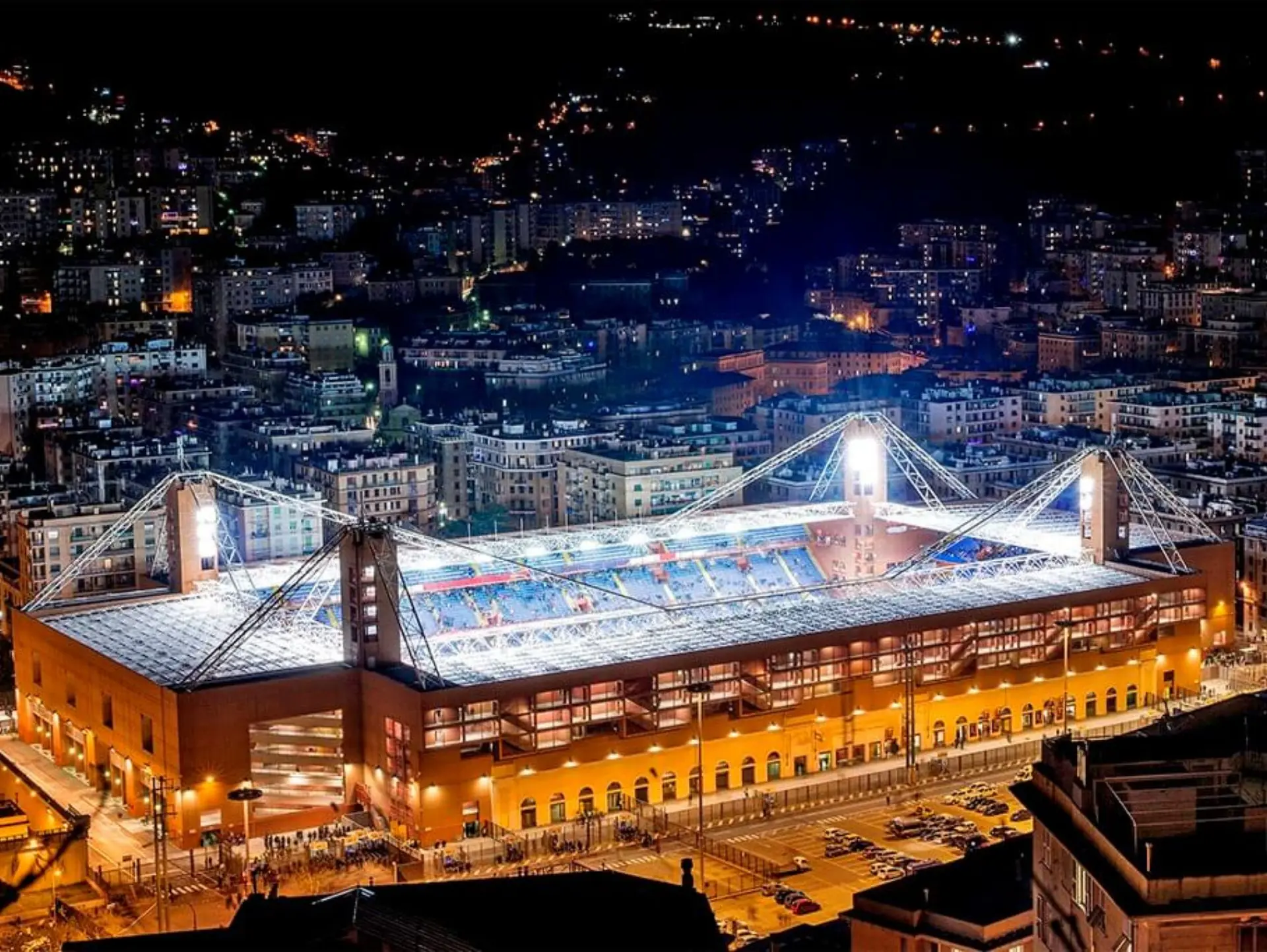 Sân nhà: thánh địa Luigi Ferraris