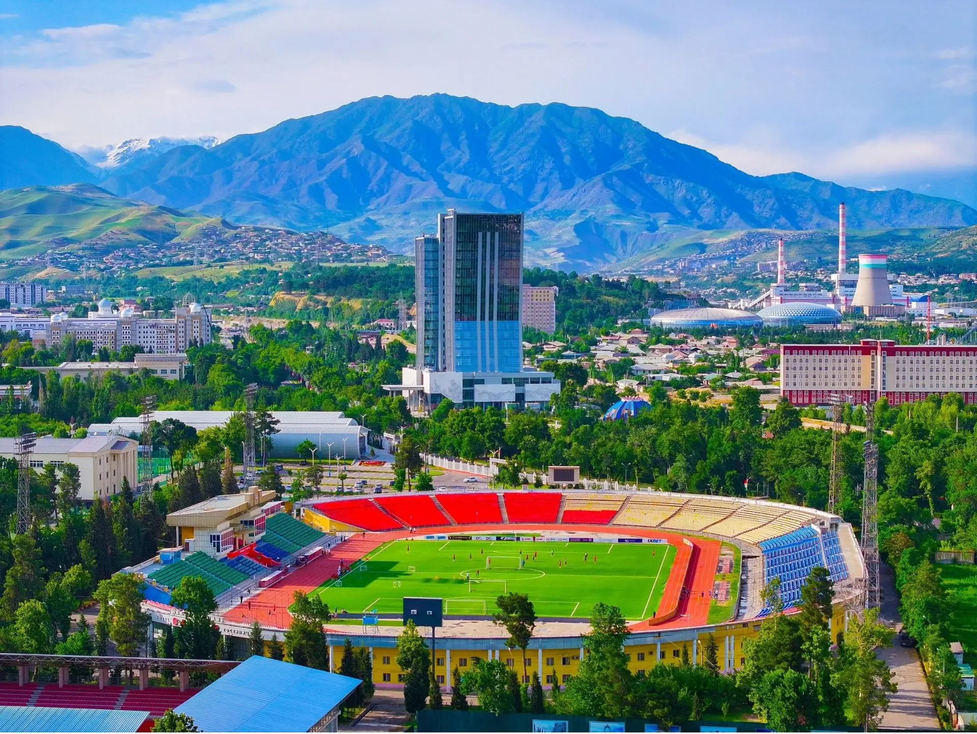 Câu lạc bộ bóng đá Istiklol: Gã khổng lồ của vùng núi Pamir 5 Sân nhà: pháo đài Pamir