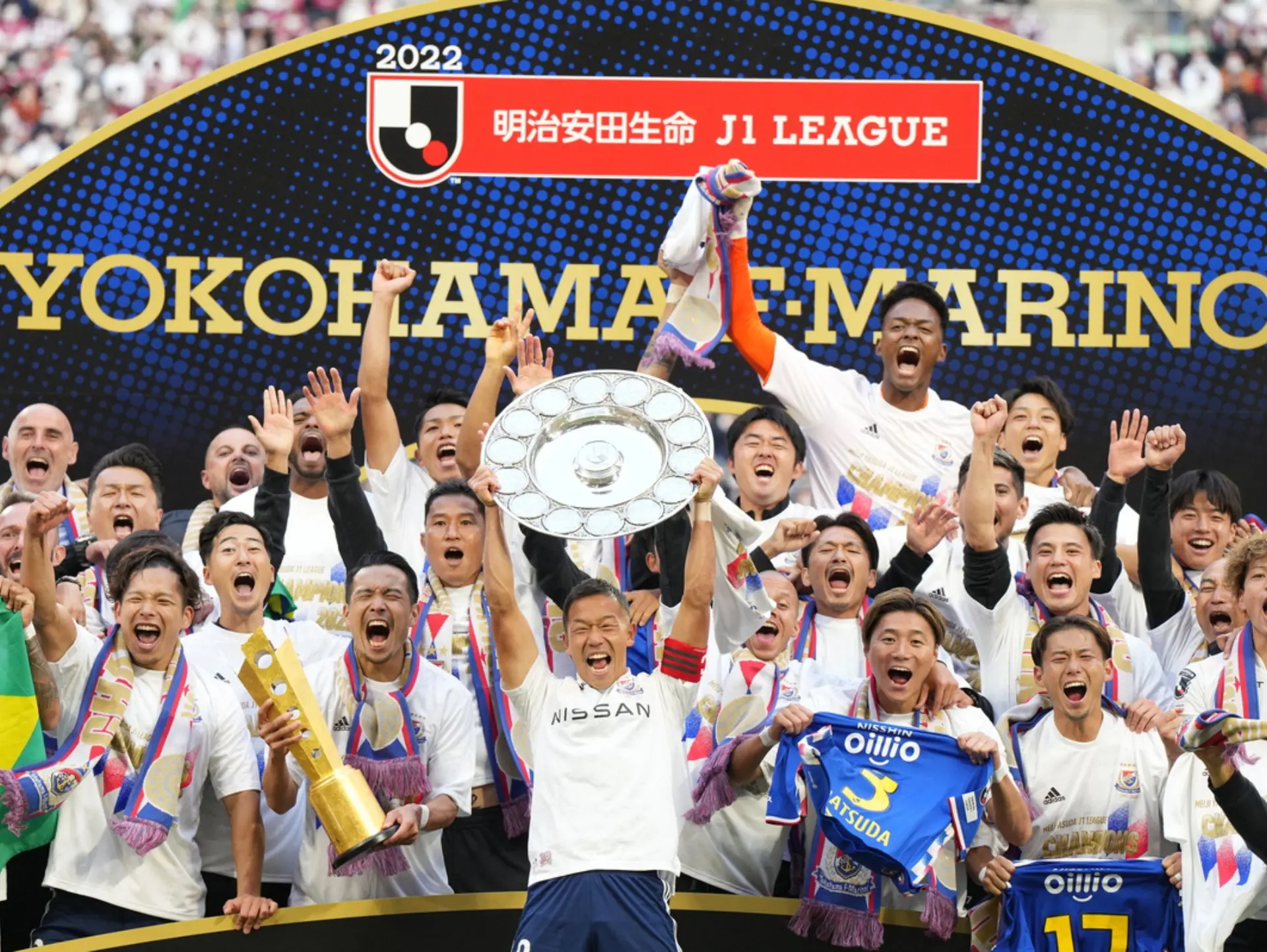 Yokohama F.Marinos vô dịch J League năm 2022