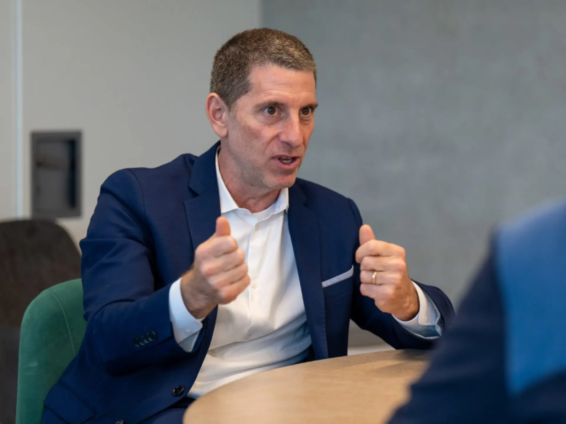 Chủ tịch của câu lạc bộ bóng đá GD Estoril Praia là ông Jeffrey Saunders 