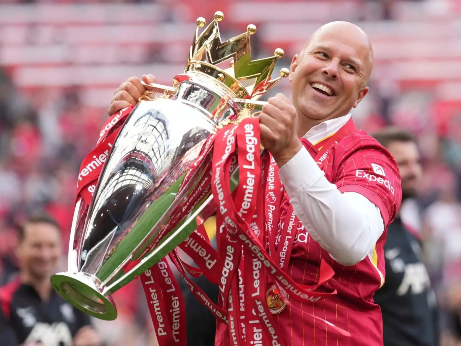 Huấn luyện viên hiện tại của câu lạc bộ bóng đá Liverpool là ông Arne Slot
