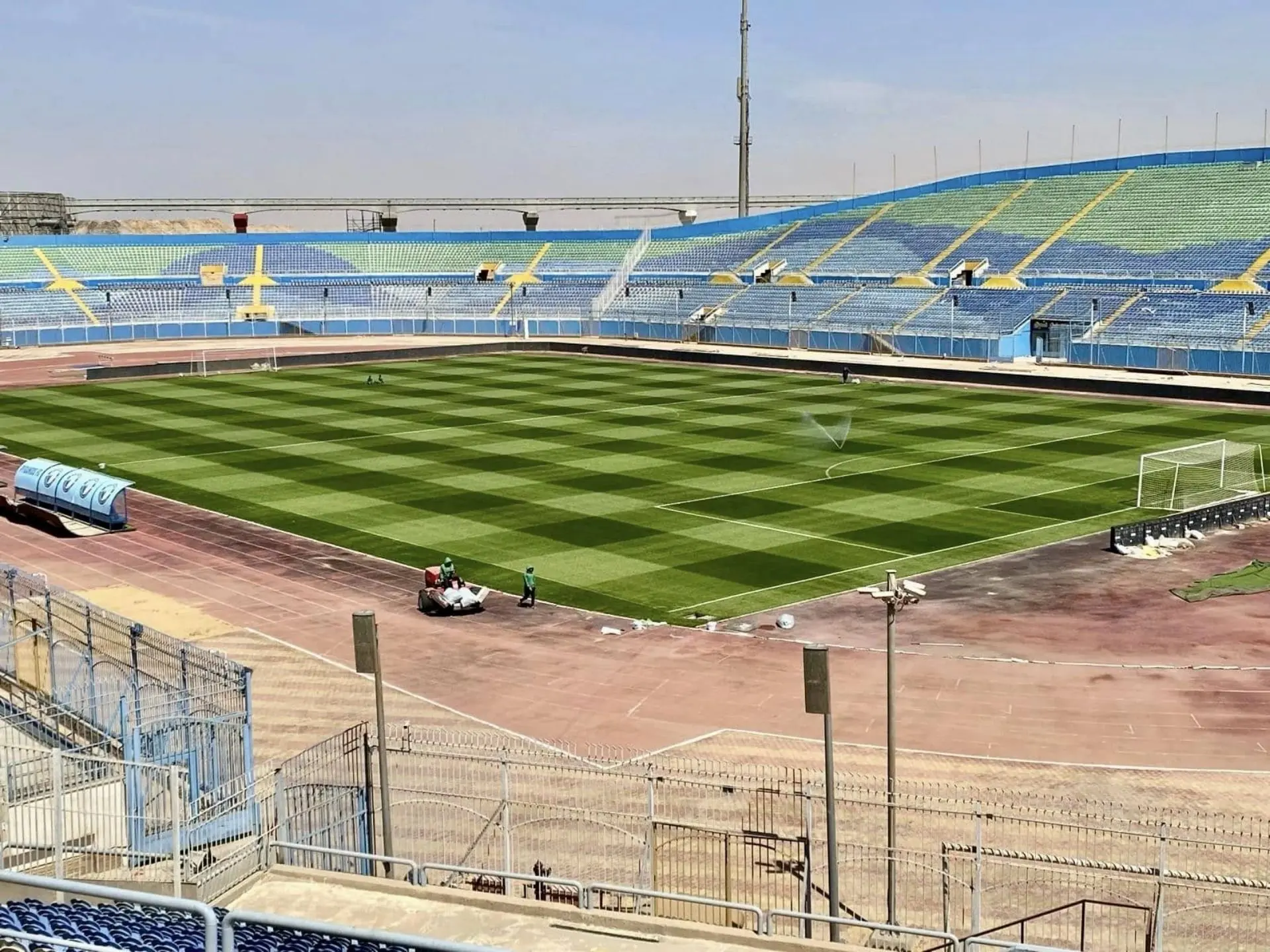 Câu lạc bộ bóng đá Pyramids, tầm nhìn và cuộc cách mạng thể thao dài hạn 4 Sân nhà của câu lạc bộ bóng đá Pyramids là sân vận động 30 June Stadium