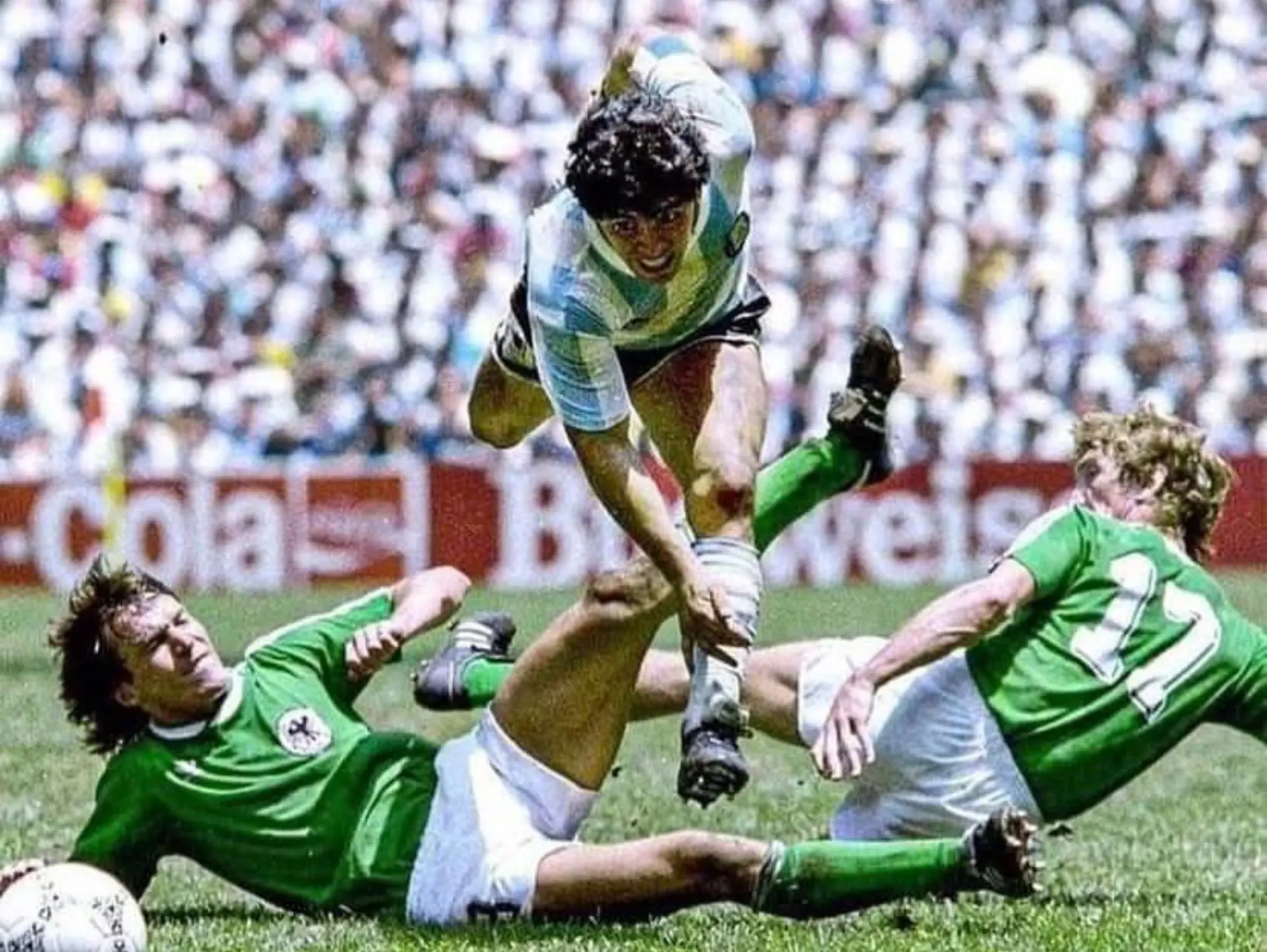 World Cup 1986 Mexico: Bàn tay của Chúa, sóng người và chung kết kịch tính 7 Trận chung kết kịch tính giữa Argentina và Tây Đức