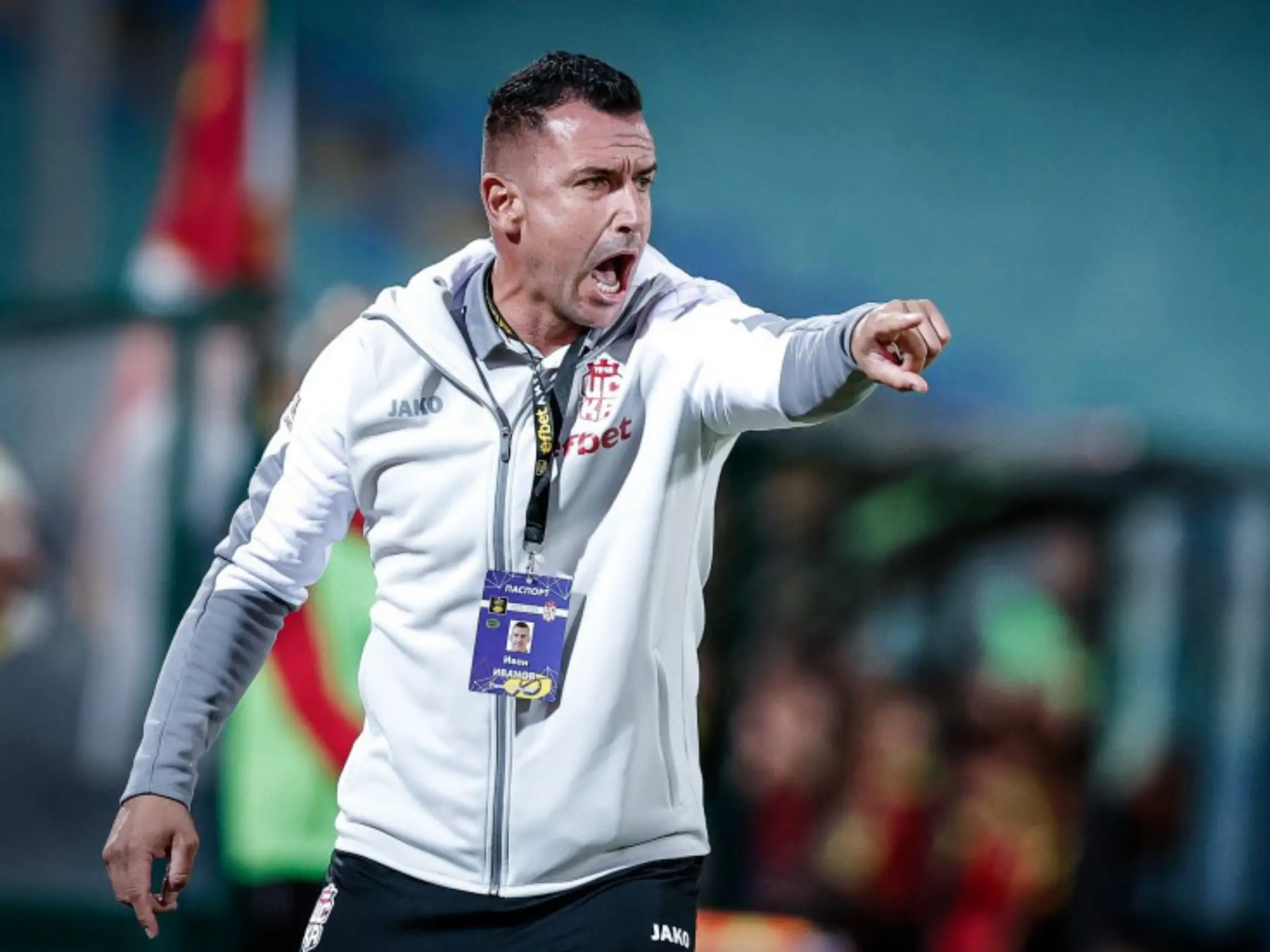 Huấn luyện viên hiện tại của câu lạc bộ bóng đá CSKA 1948 Sofia là ông Ivan Stoyanov
