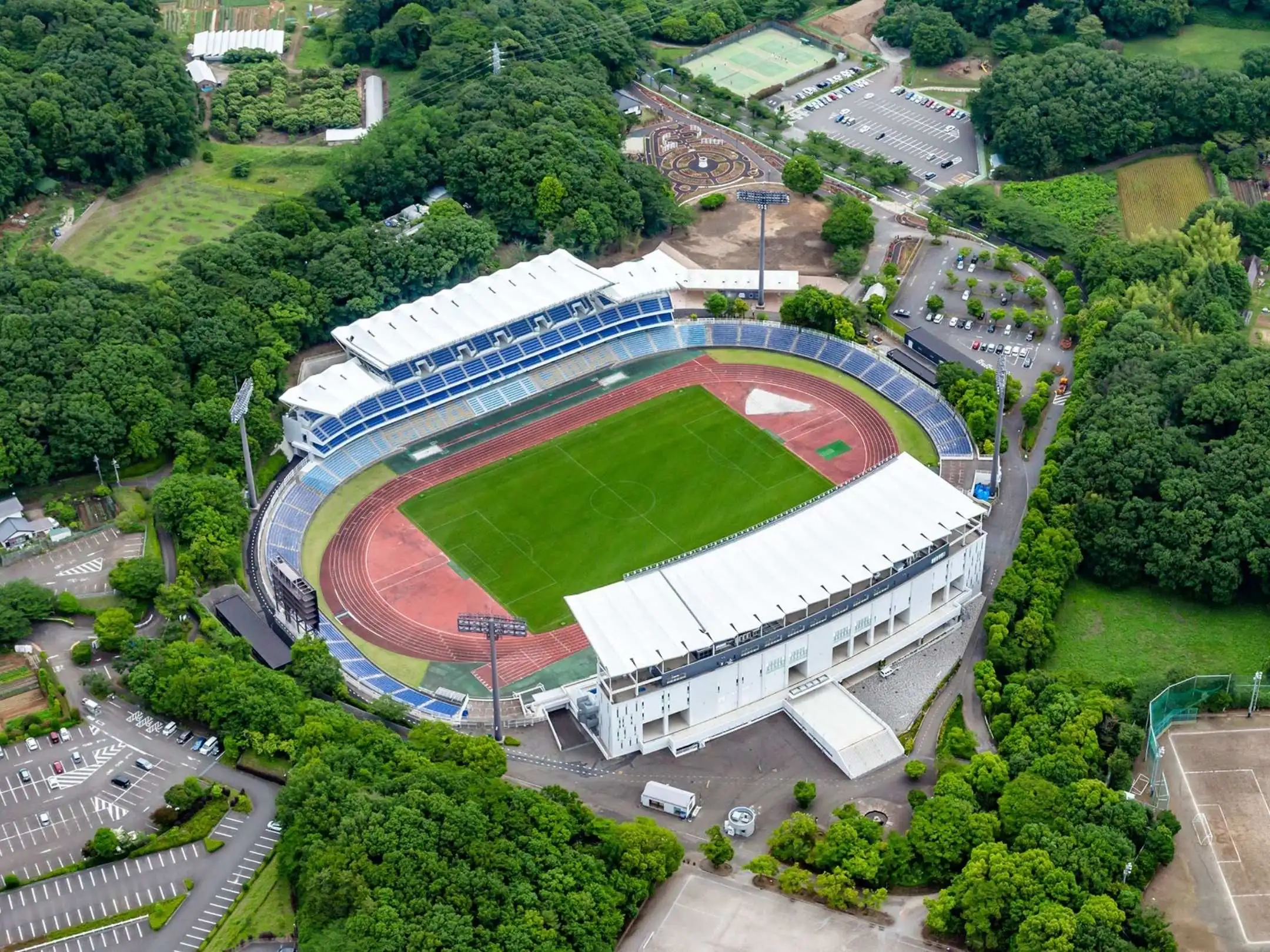 Sân nhà của câu lạc bộ bóng đá Machida Zelvia là sân vận động Machida GION
