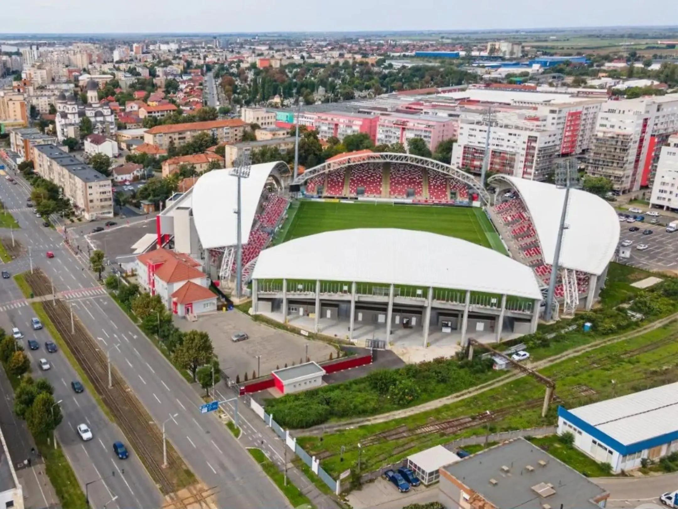 Sân nhà của câu lạc bộ bóng đá UTA Arad là sân vận động Francisc von Neuman 