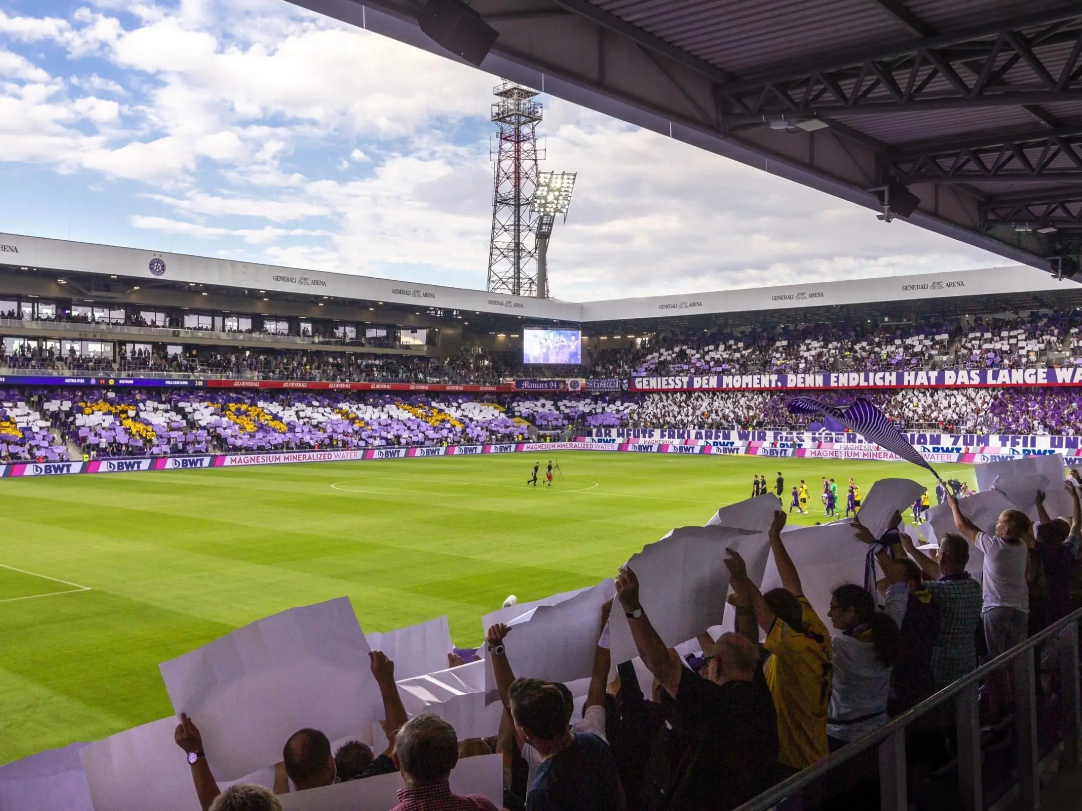 Các cổ động viên cuồng nhiệt của câu lạc bộ Austria Wien