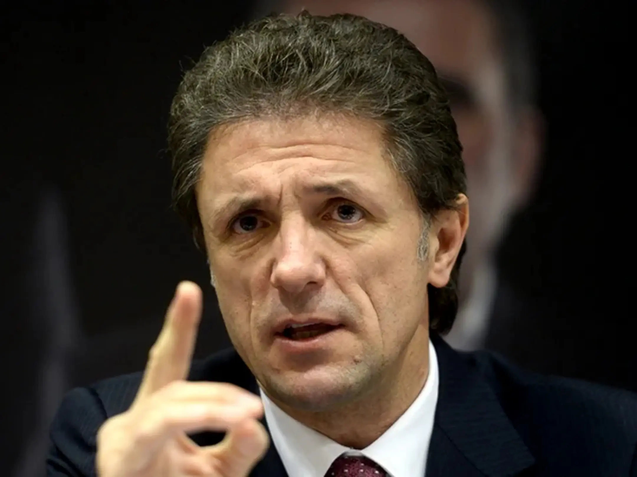 Chủ tịch của câu lạc bộ bóng đá Farul Constanța là ông Gheorghe Popescu

