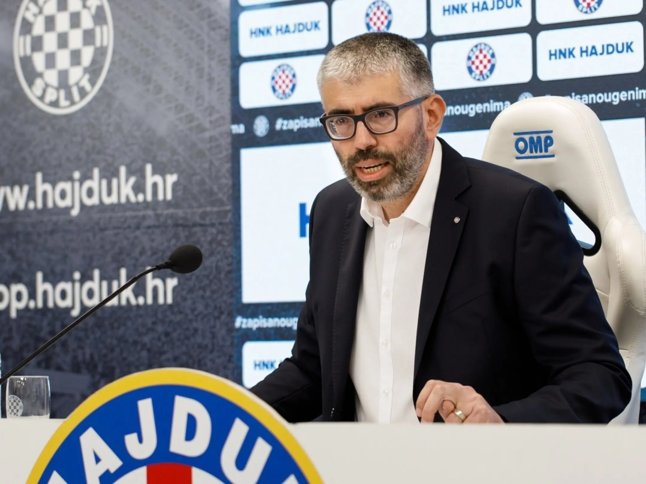 Chủ tịch của câu lạc bộ bóng đá Hajduk Split FC hiện là Ivan Bilić