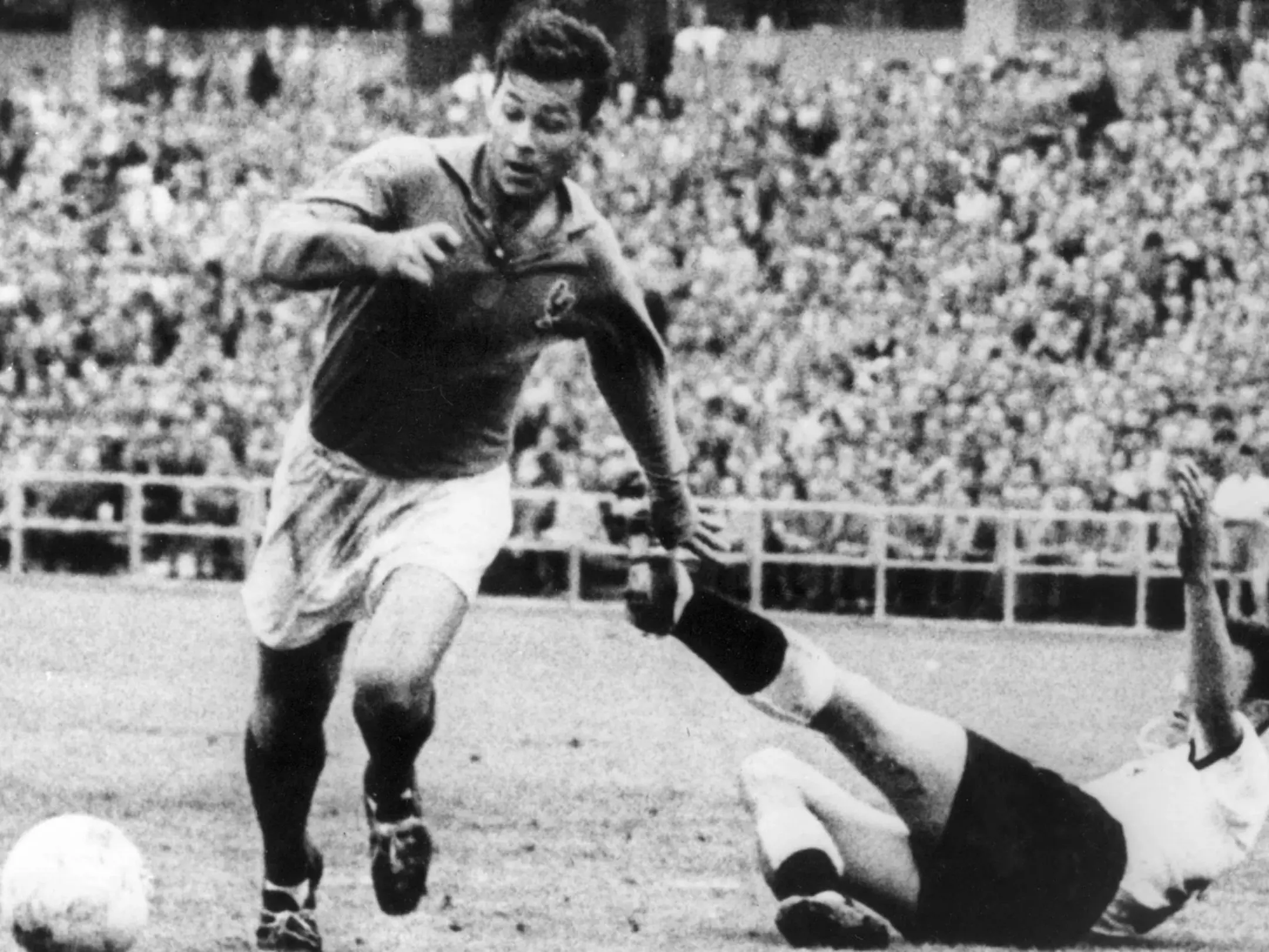 Just Fontaine – lập kỳ tích ghi13 Bàn tại một kỳ World Cup