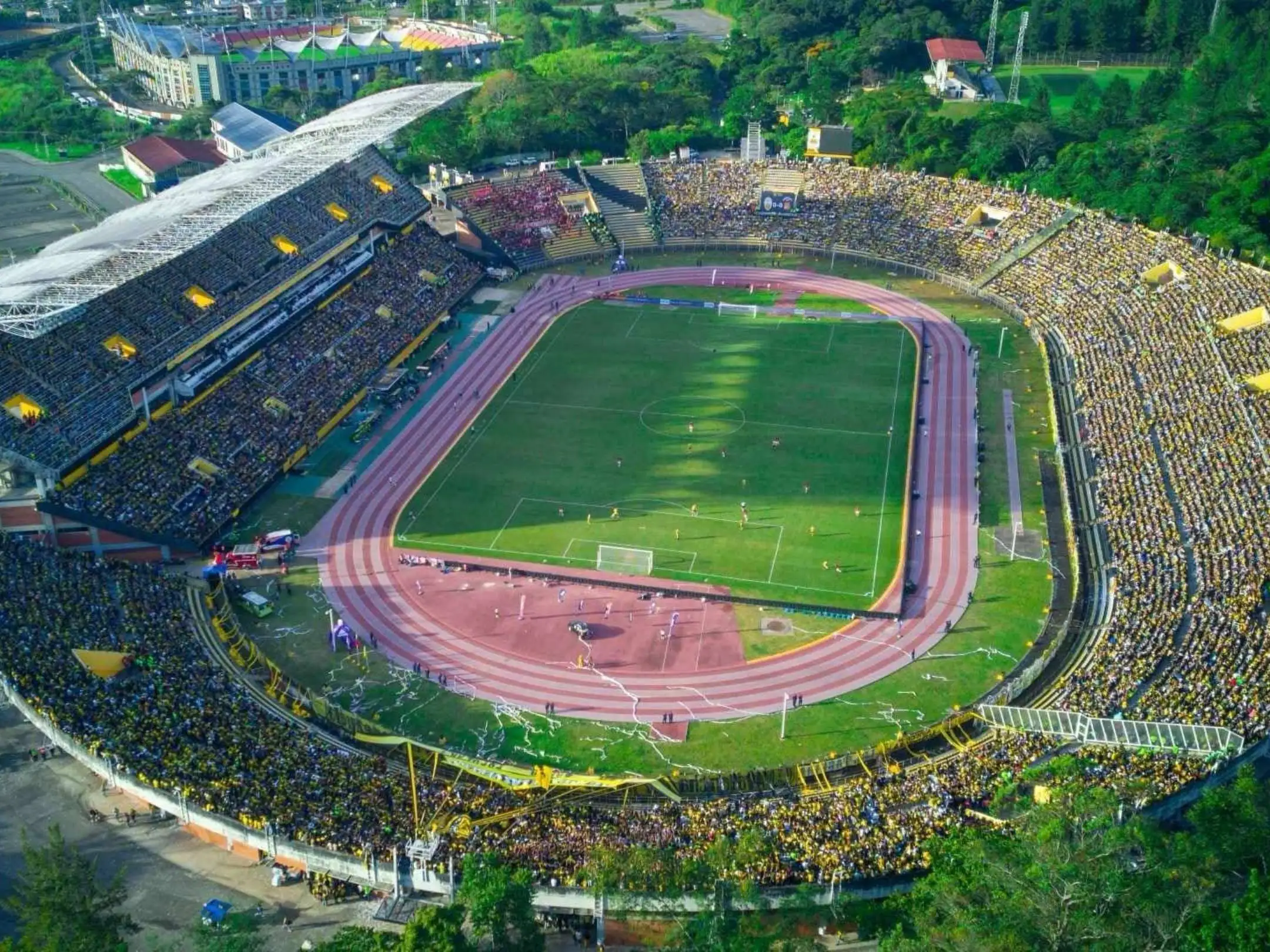 Sân nhà của câu lạc bộ bóng đá Deportivo Táchira là sân vận động Pueblo Nuevo 