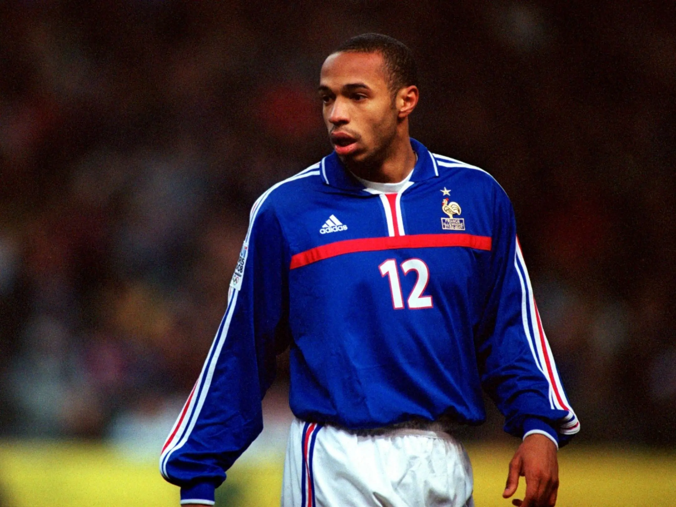 Thierry Henry: sát thủ với tốc độ xé gió