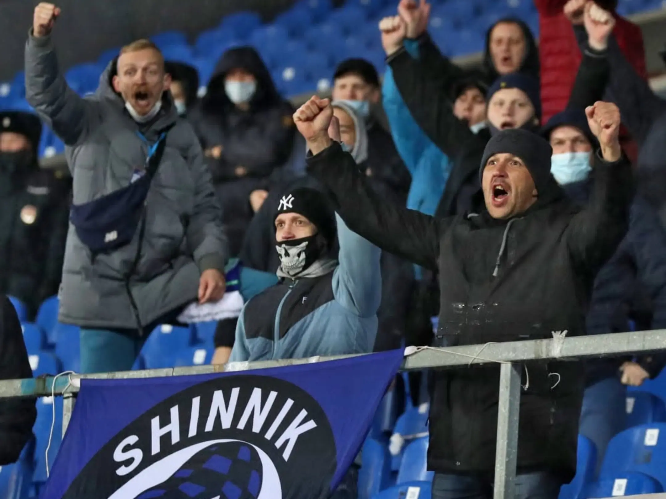 Câu lạc bộ bóng đá FC Shinnik Yaroslavl: Khi bóng đá bắt đầu từ những khán đài lạnh giá 5 Các cổ động viên cuồng nhiệt của câu lạc bộ Shinnik Yaroslavl