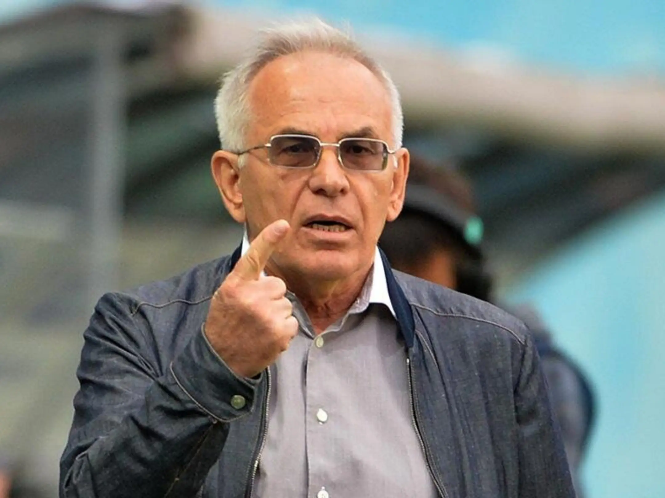 Chủ tịch của câu lạc bộ bóng đá Dynamo Makhachkala là Gadzhi Gadzhiev.