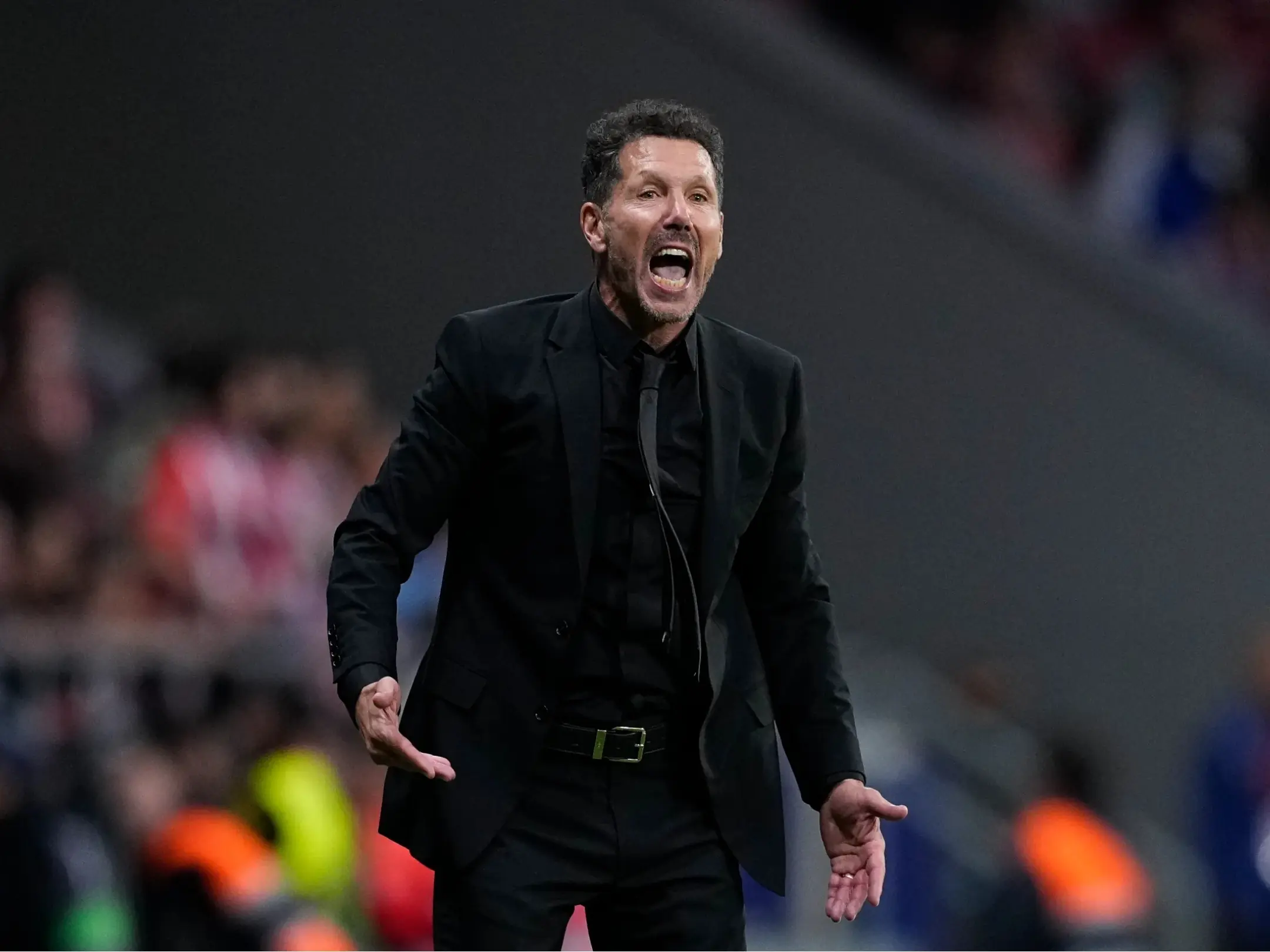 Huấn luyện viên của câu lạc bộ Atlético de Madrid là Diego Pablo Simeone.