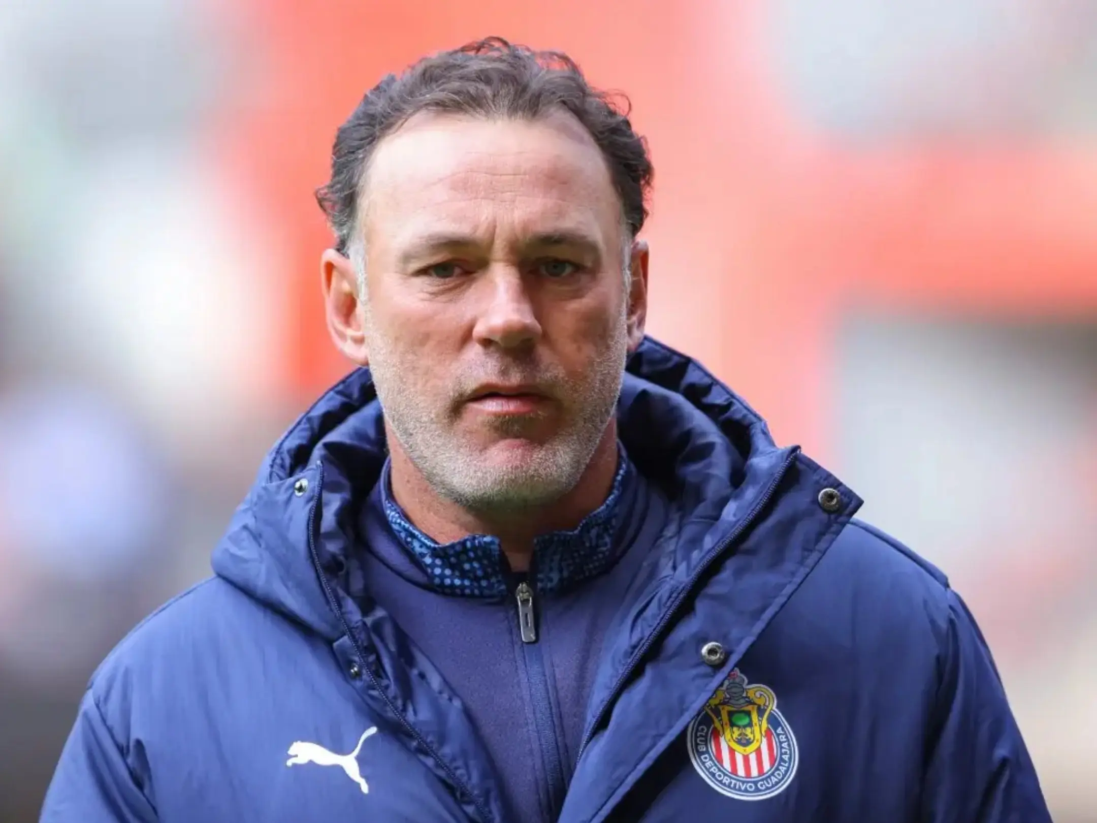 Huấn luyện viên của câu lạc bộ Chivas Guadalajara là Gabriel Milito.