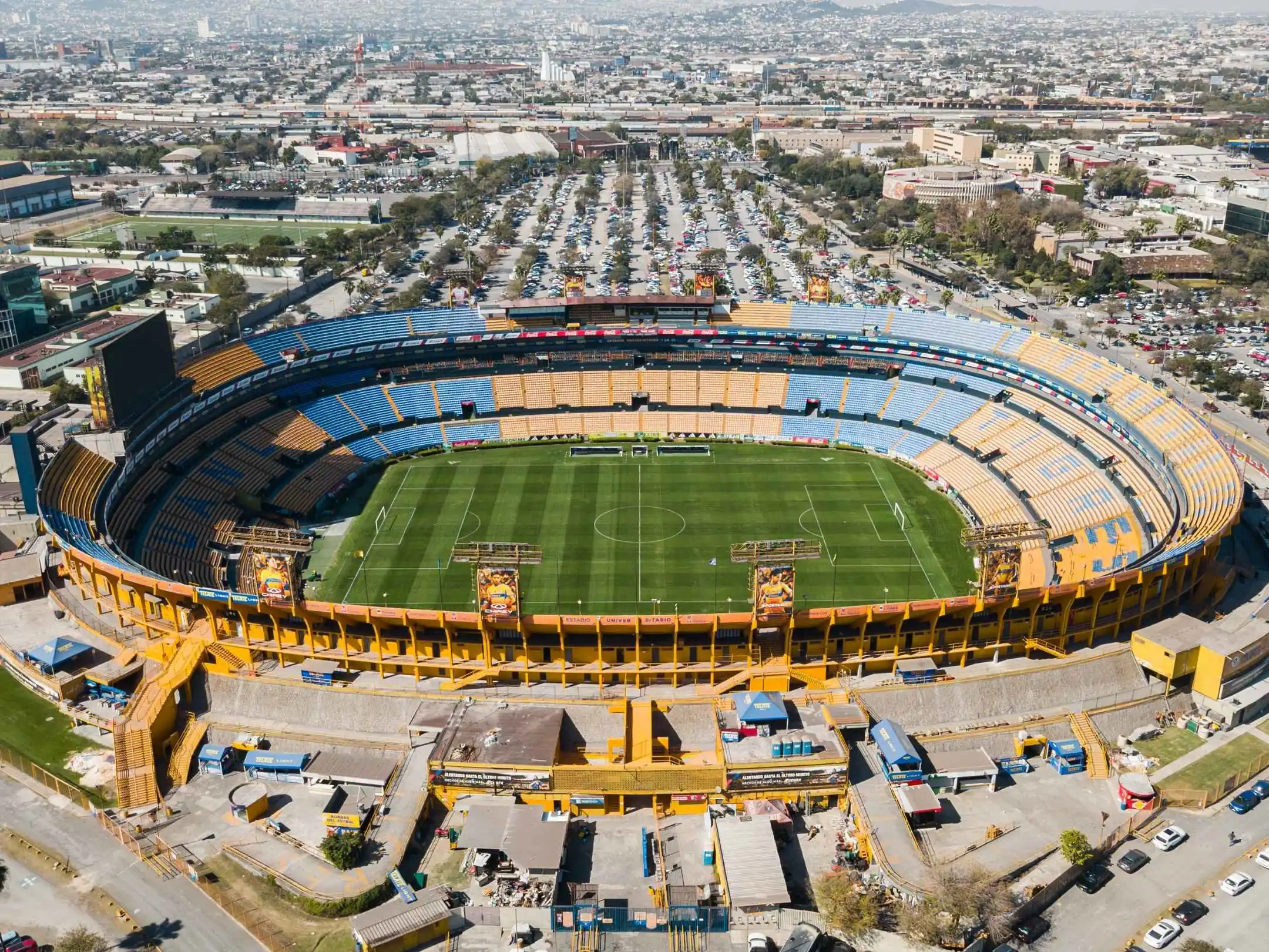 Sân nhà của câu lạc bộ bóng đá Tigres UANL là sân vận động Estadio Universitario.