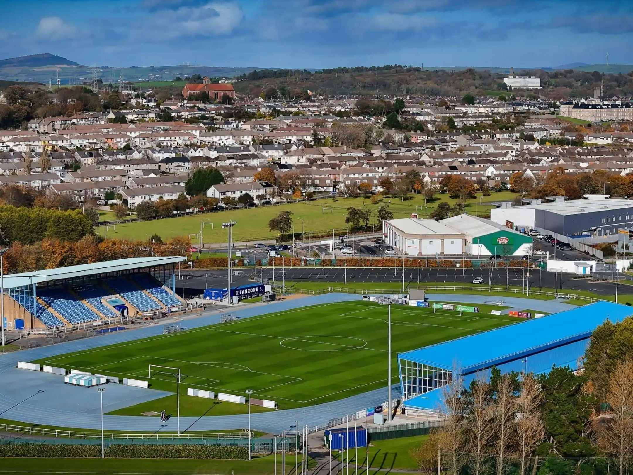 Câu lạc bộ bóng đá Waterford: Niềm tin tại The RSC 4 Sân nhà của câu lạc bộ bóng đá Waterford là sân vận động The RSC / Regional Sports Centre.