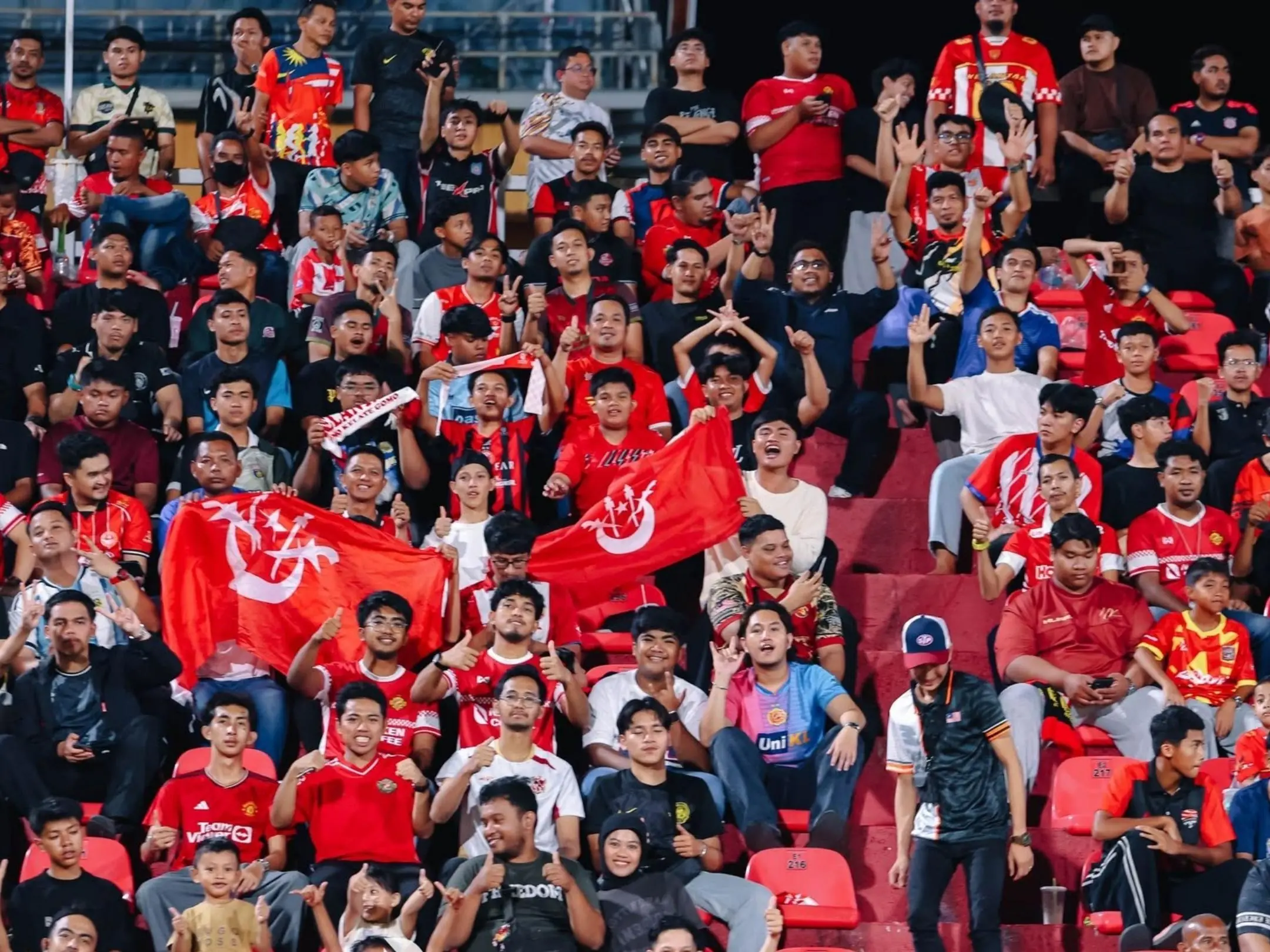 Câu lạc bộ bóng đá Kelantan United: Hành trình The Real Warriors 5 Các cổ động viên cuồng nhiệt của câu lạc bộ Kelantan United