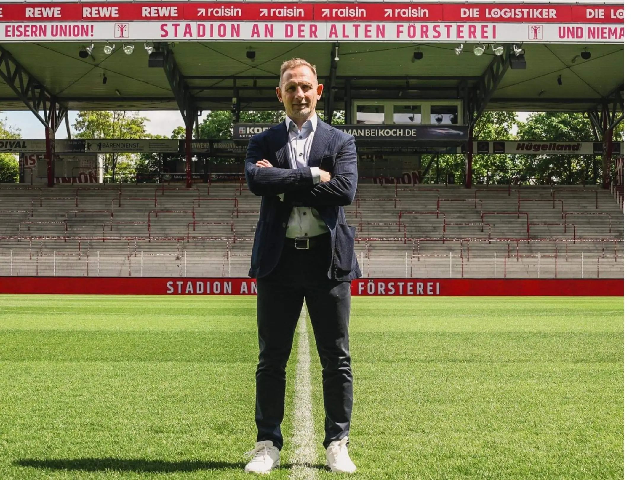Câu lạc bộ bóng đá Union Berlin: Từ Đông Berlin đến giấc mơ Champions League 2 Huấn luyện viên của câu lạc bộ Union Berlin là Mauro Lustrinelli.