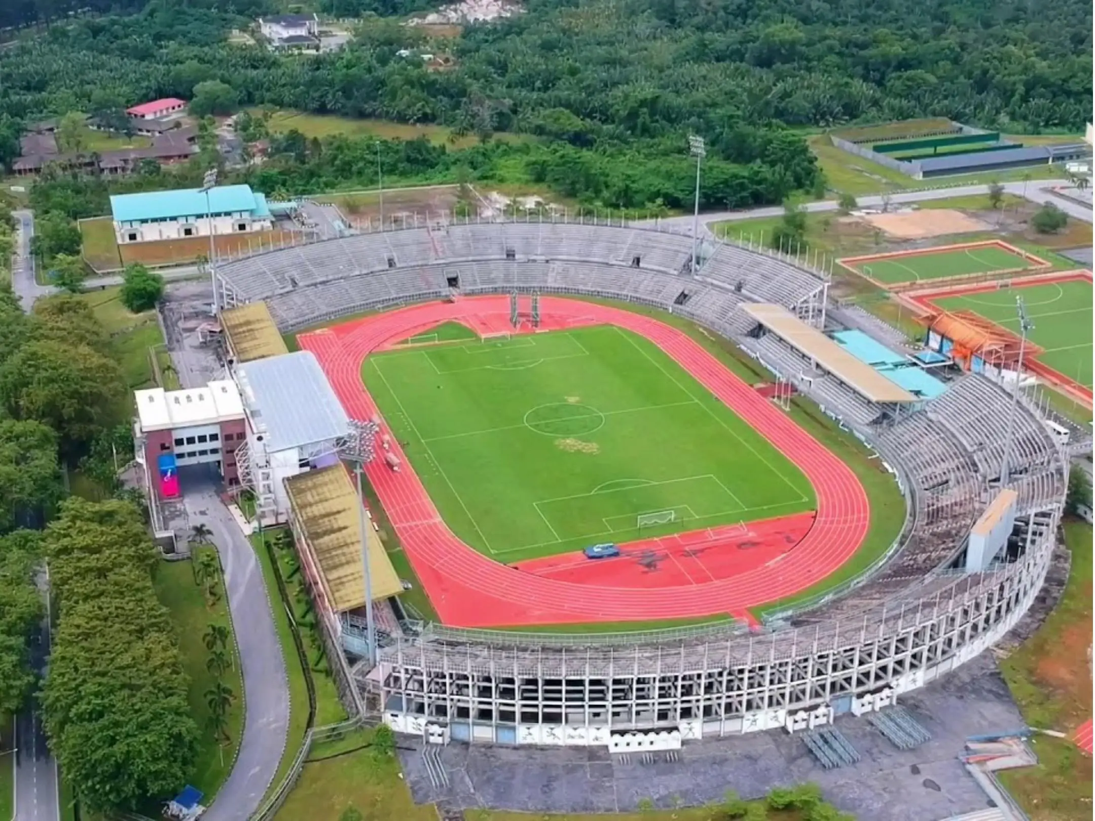 Câu lạc bộ bóng đá Thành phố Kuching: Từ Borneo đến châu Á 4 Sân nhà của câu lạc bộ bóng đá Thành phố Kuching là sân vận động Stadium Taha Ariffin.