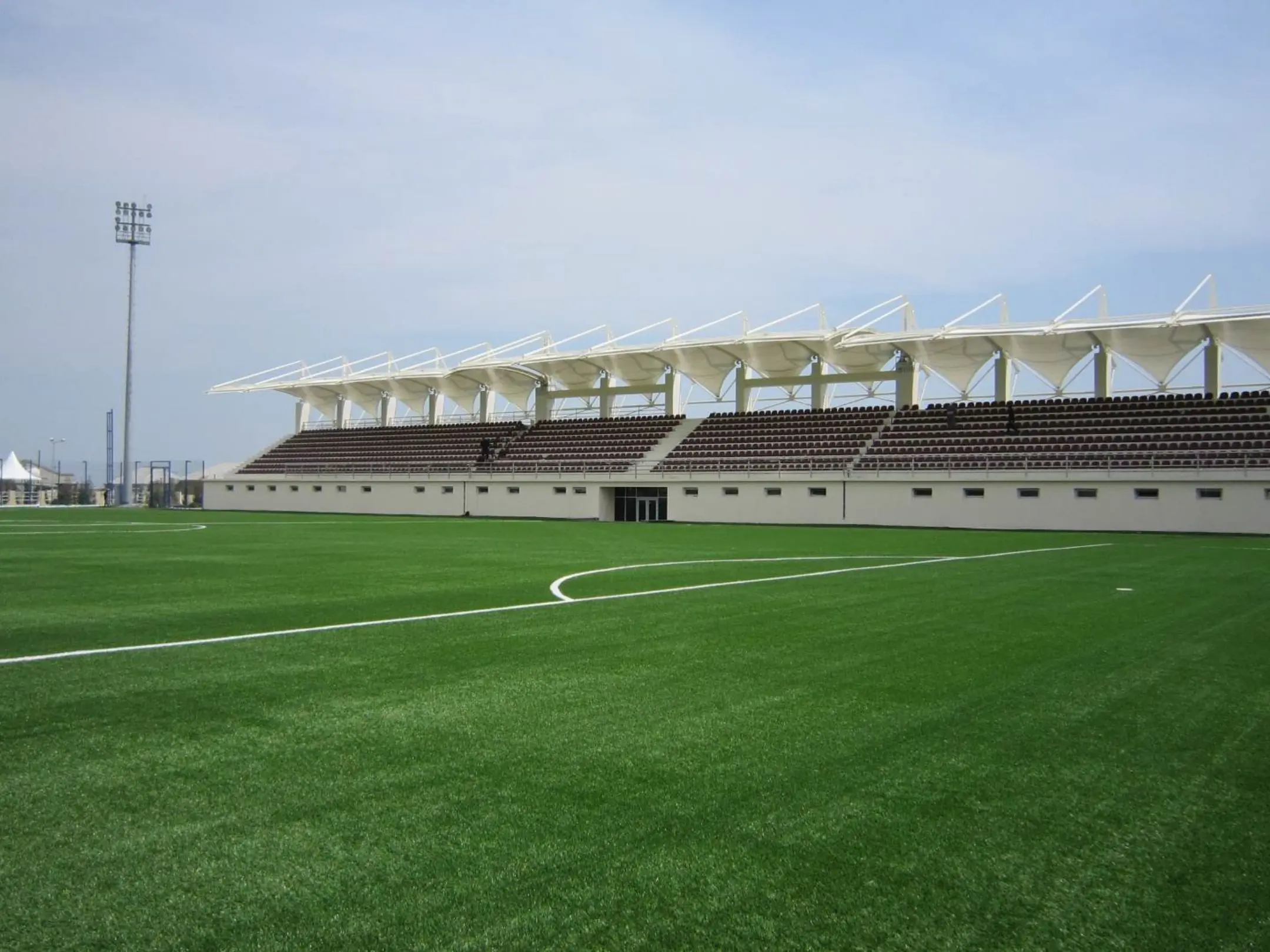 Sân nhà của câu lạc bộ bóng đá Zira là sân vận động Zira Sport Complex.
