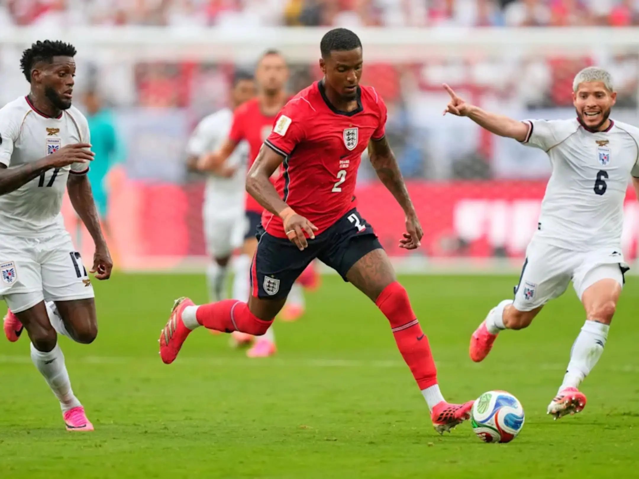 Arsenal chiêu mộ Ezri Konsa, giải pháp cấp bách cho hàng thủ 3 Konsa có tốc độ tốt và xoay trở tương đối linh hoạt