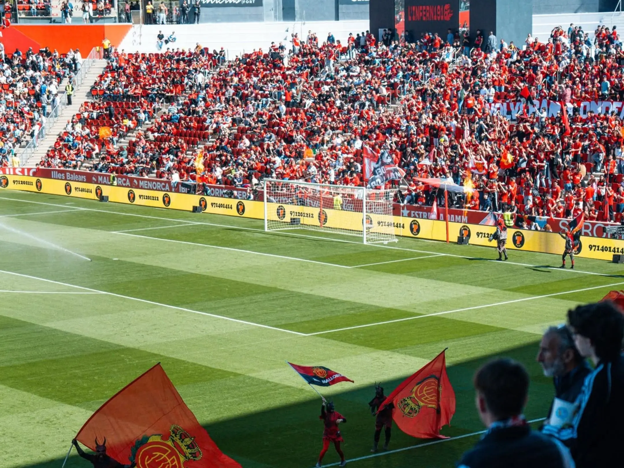 Quang cảnh bên trong sân Estadi Mallorca Son Moix.