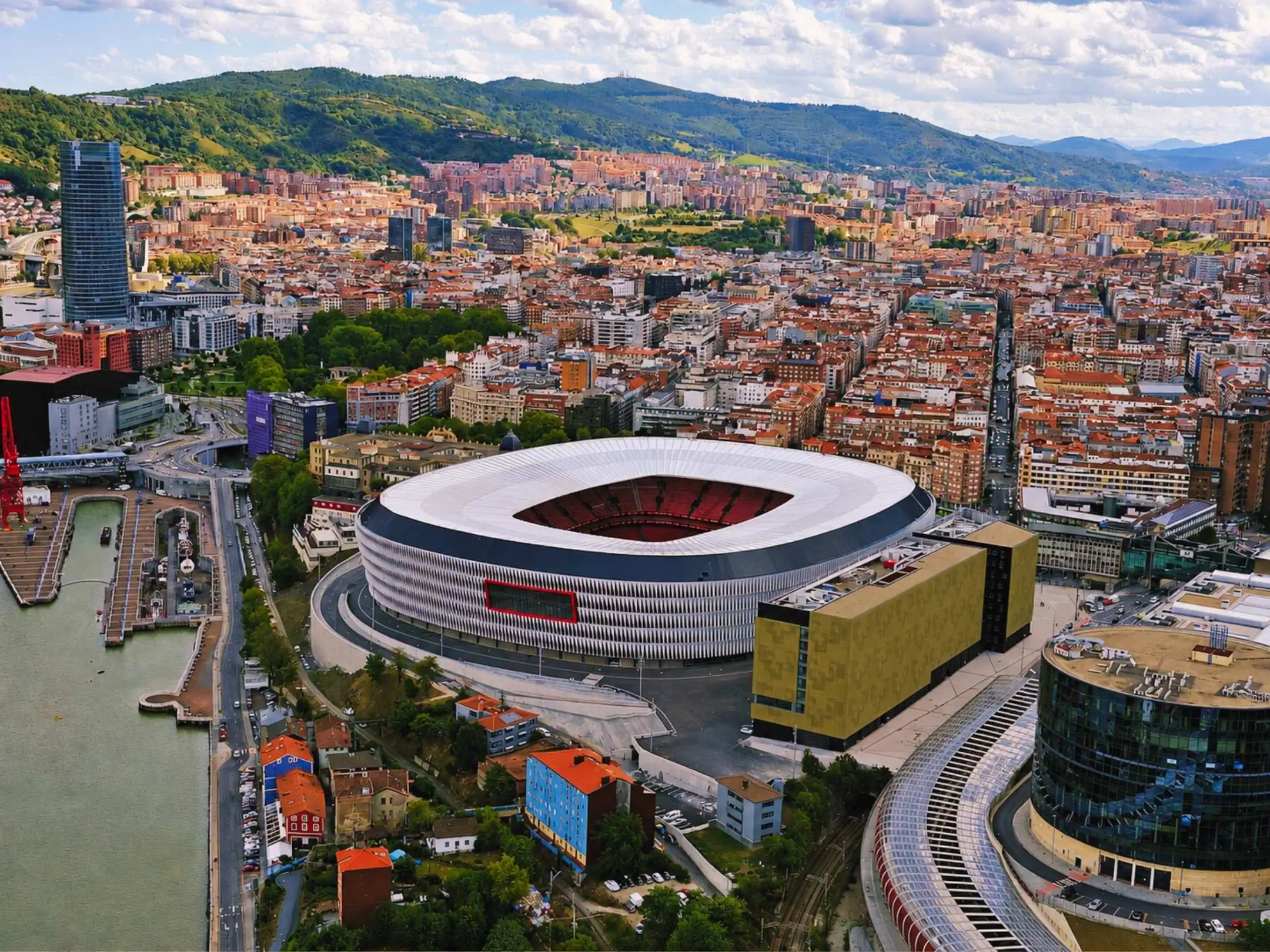 Câu lạc bộ Athletic Club: không chỉ thi đấu để giành chiến thắng 4 Sân nhà của câu lạc bộ Bóng đá Athletic Club là sân vận động San Mamés.