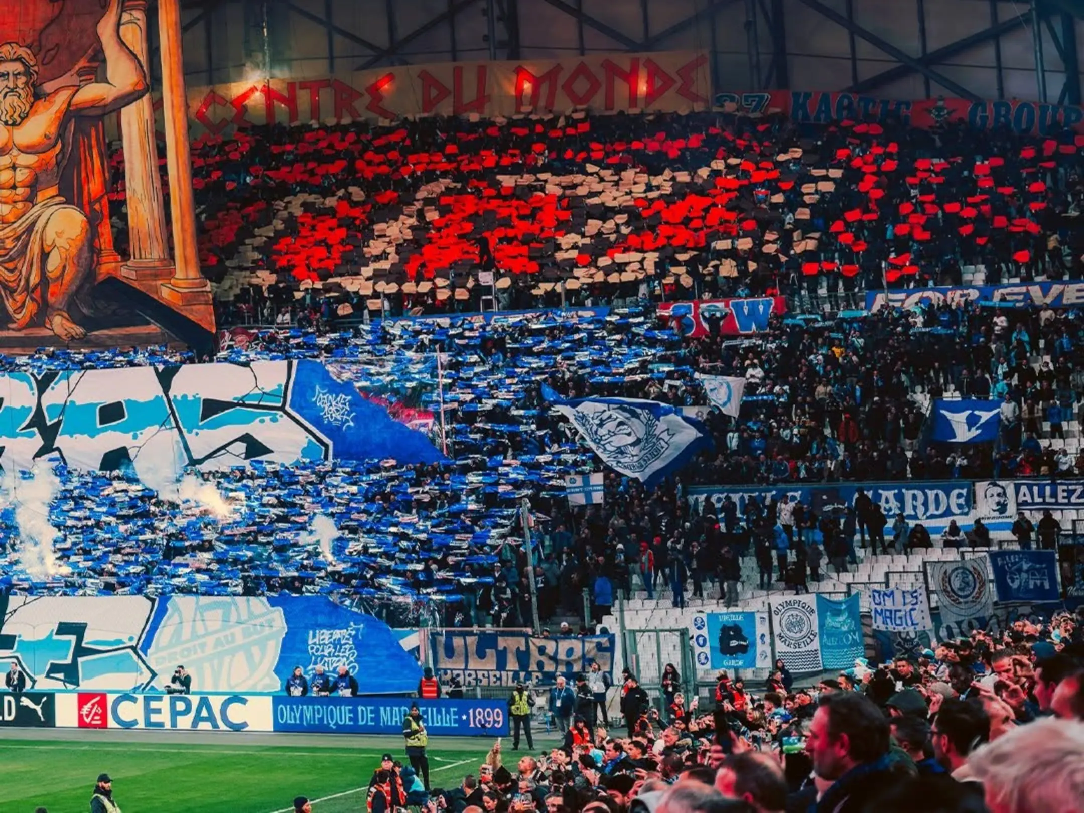 Olympique de Marseille: Đêm huyền diệu tại Vélodrome và biểu tượng của thành phố cảng 5 Các cổ động viên cuồng nhiệt của câu lạc bộ bóng đá Olympique de Marseille