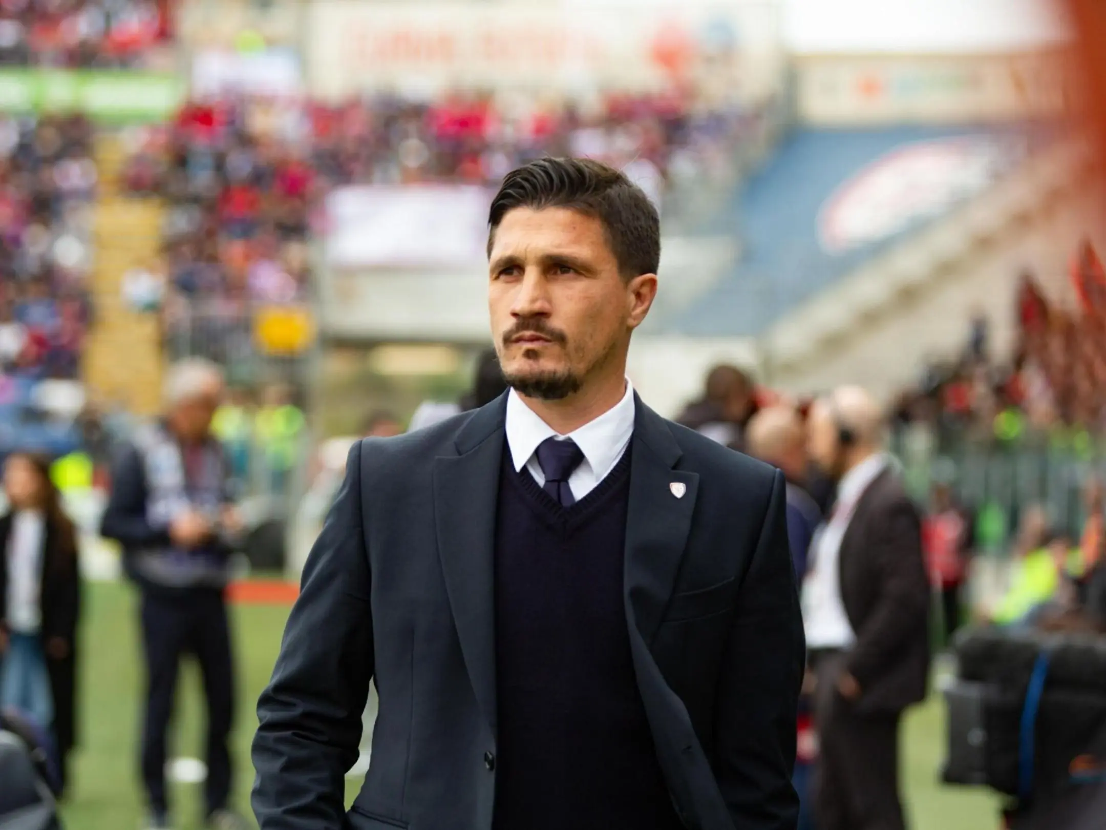 Huấn luyện viên của câu lạc bộ Cagliari Calcio là Fabio Pisacane