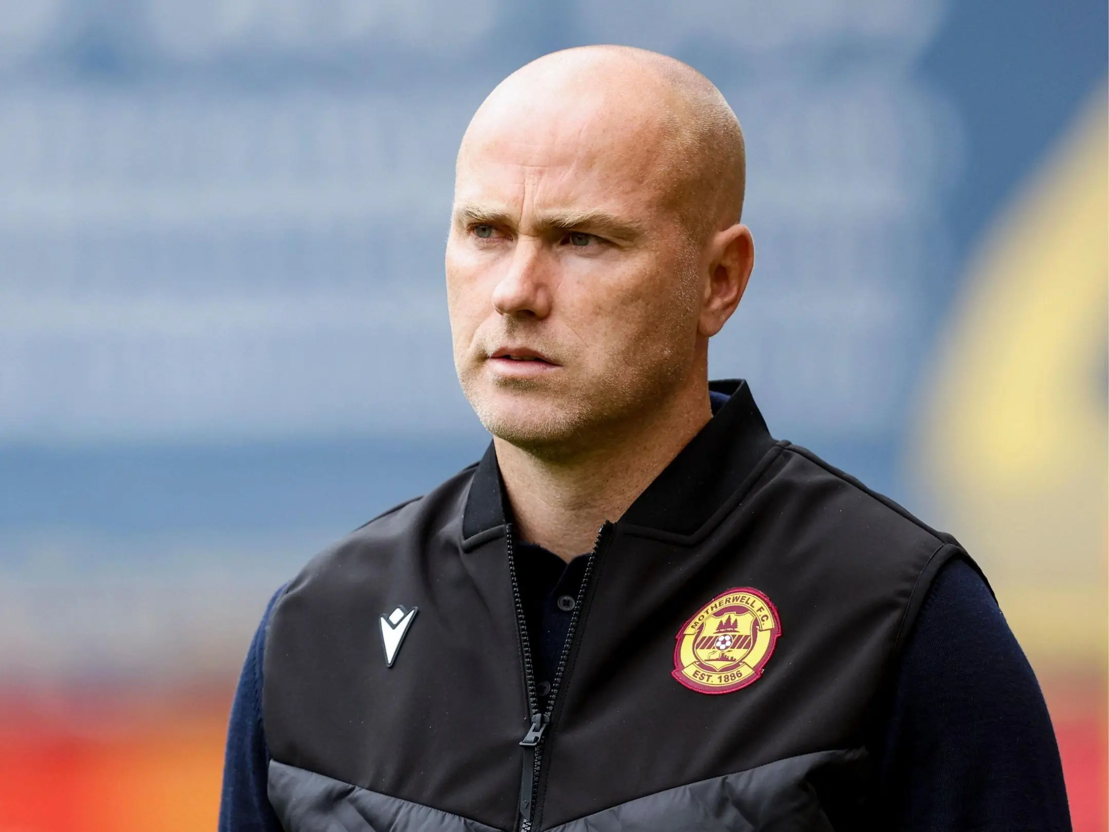 Huấn luyện viên của câu lạc bộ Toulouse FC là Jens Berthel Askou