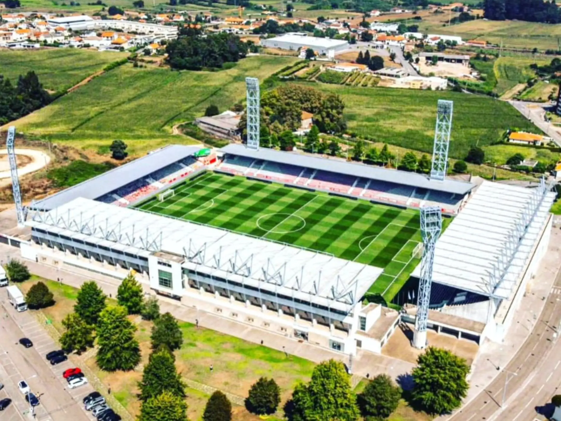 Gil Vicente FC: Từ nhà hát Barcelos đến sân chơi châu Âu 2 Sân vận động Estádio Cidade de Barcelos