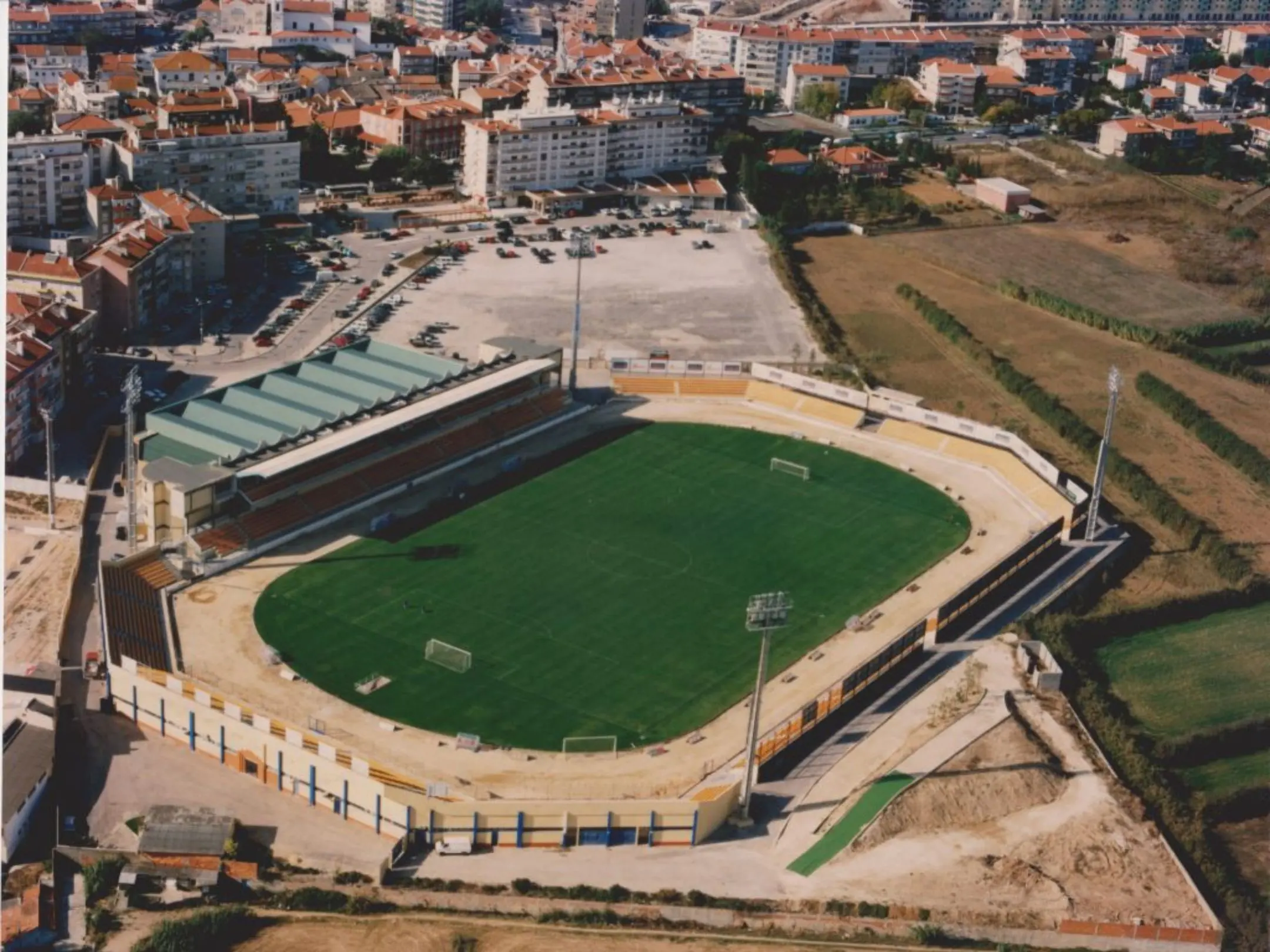 Câu lạc bộ bóng đá Alverca: Từ giải khu vực đến Primeira Liga 4 Sân vận động Estádio do FC Alverca