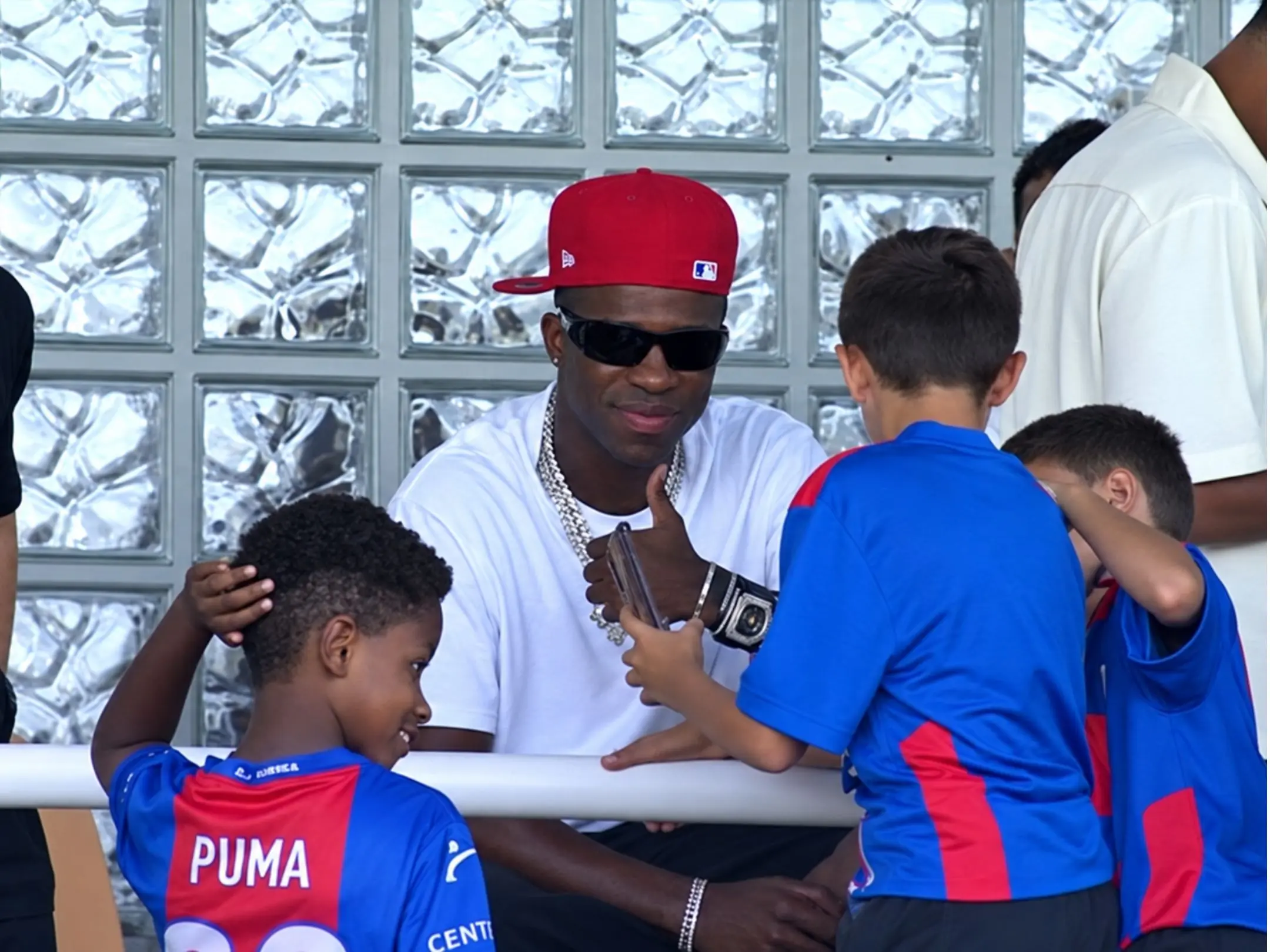Câu lạc bộ bóng đá Alverca: Từ giải khu vực đến Primeira Liga 3 Vinícius Jr mua cổ phần câu lạc bộ Alverca