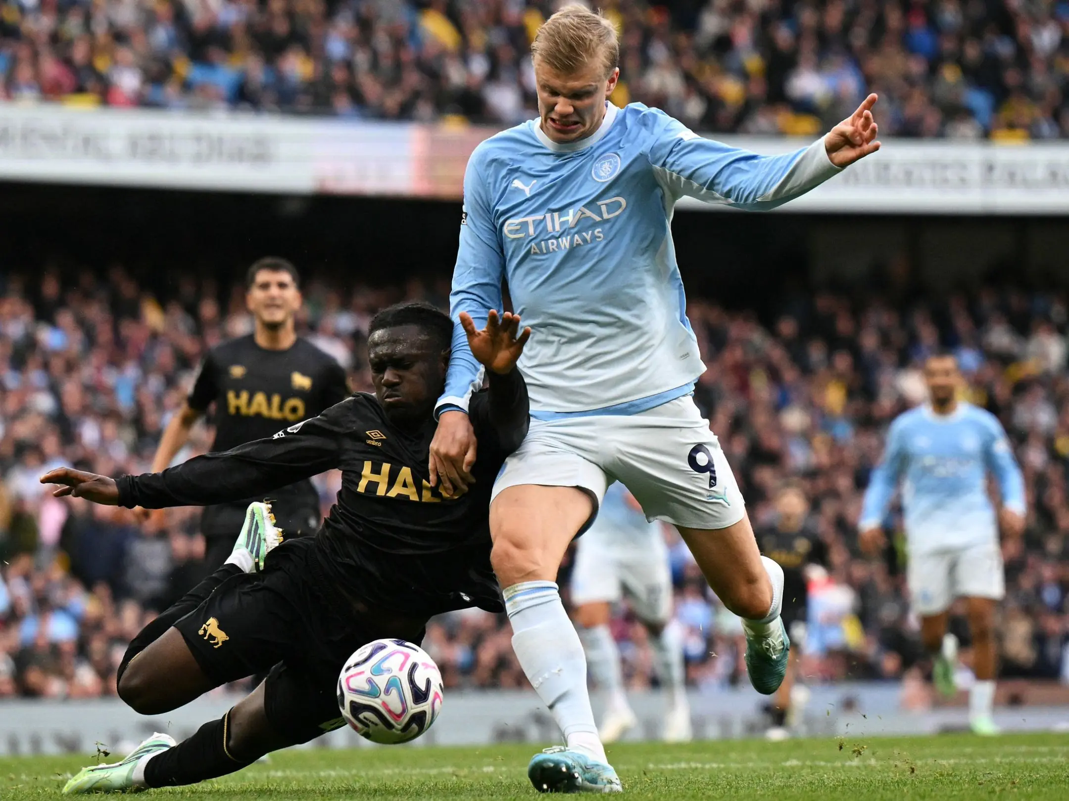 Trực tiếp sa bàn Aston Villa và Manchester City: Thử thách thực sự cho mạch toàn thắng của thầy trò Enzo Maresca 2 Erling Haaland