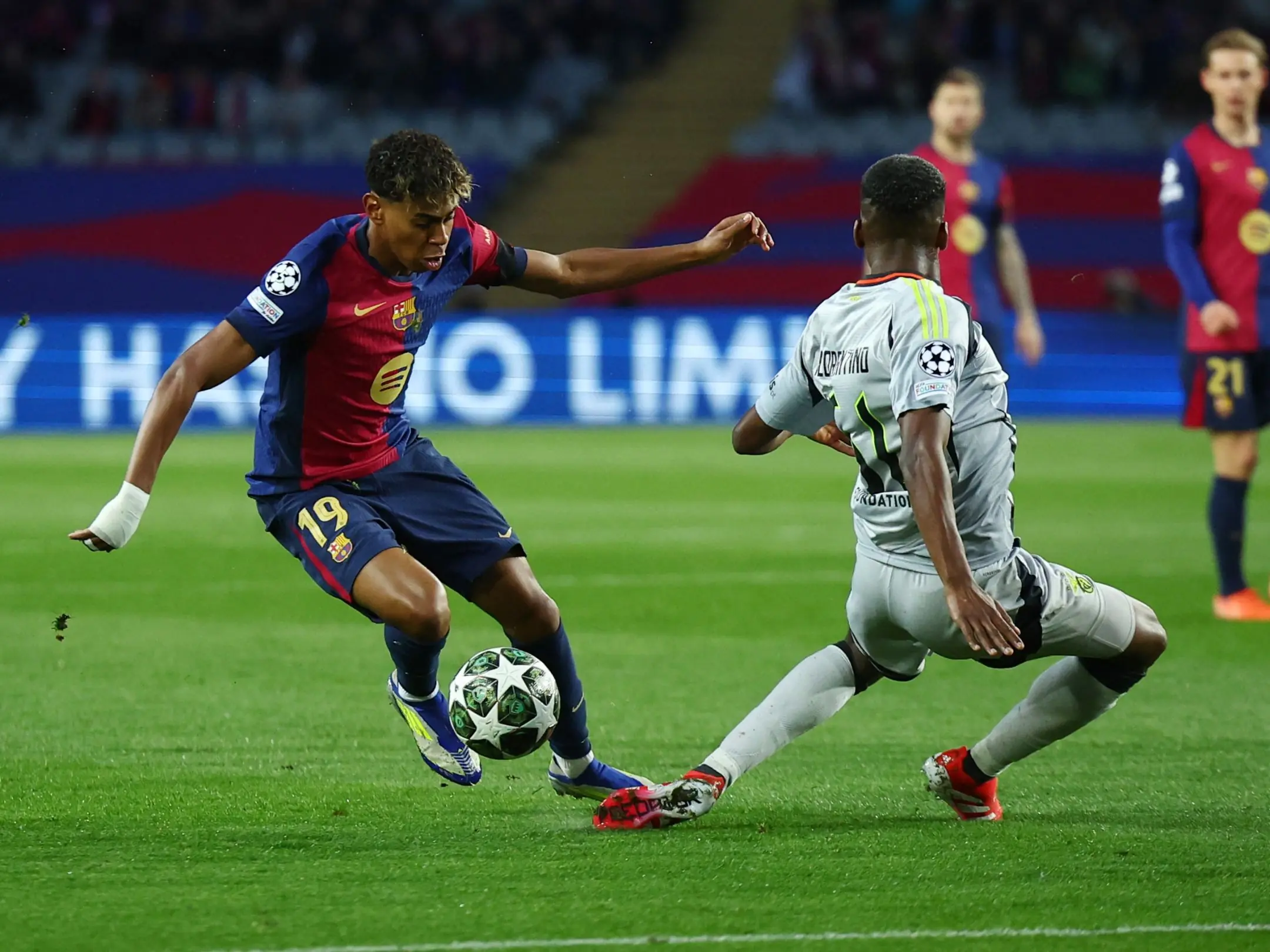 Trực tiếp sa bàn Galatasaray vs Barcelona: thử thách lớn cho gã khổng lồ xứ Catalan giữa chảo lửa RAMS Park 7 Lamine Yamal